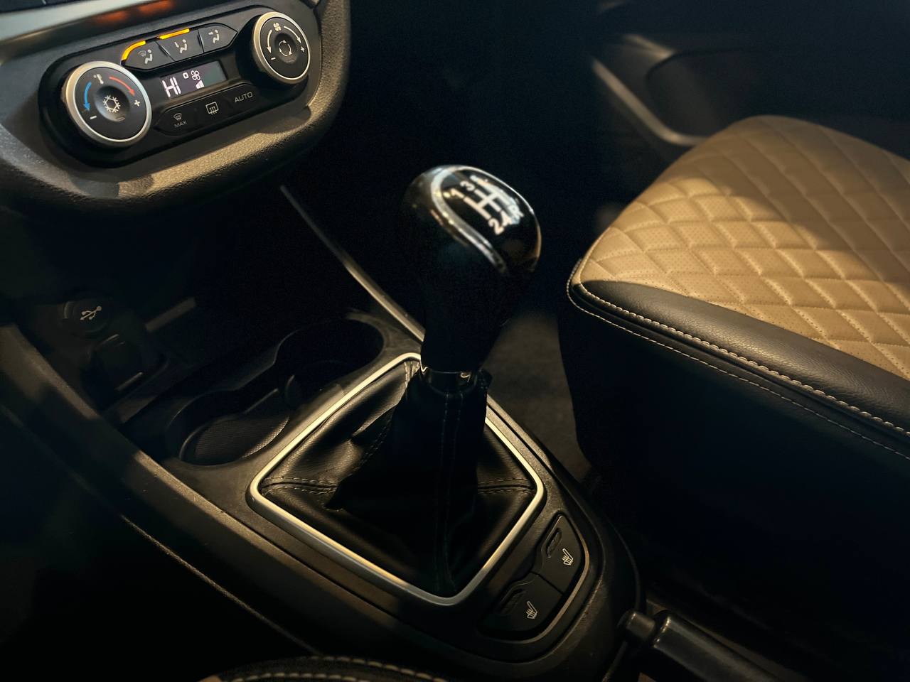 LADA VESTA