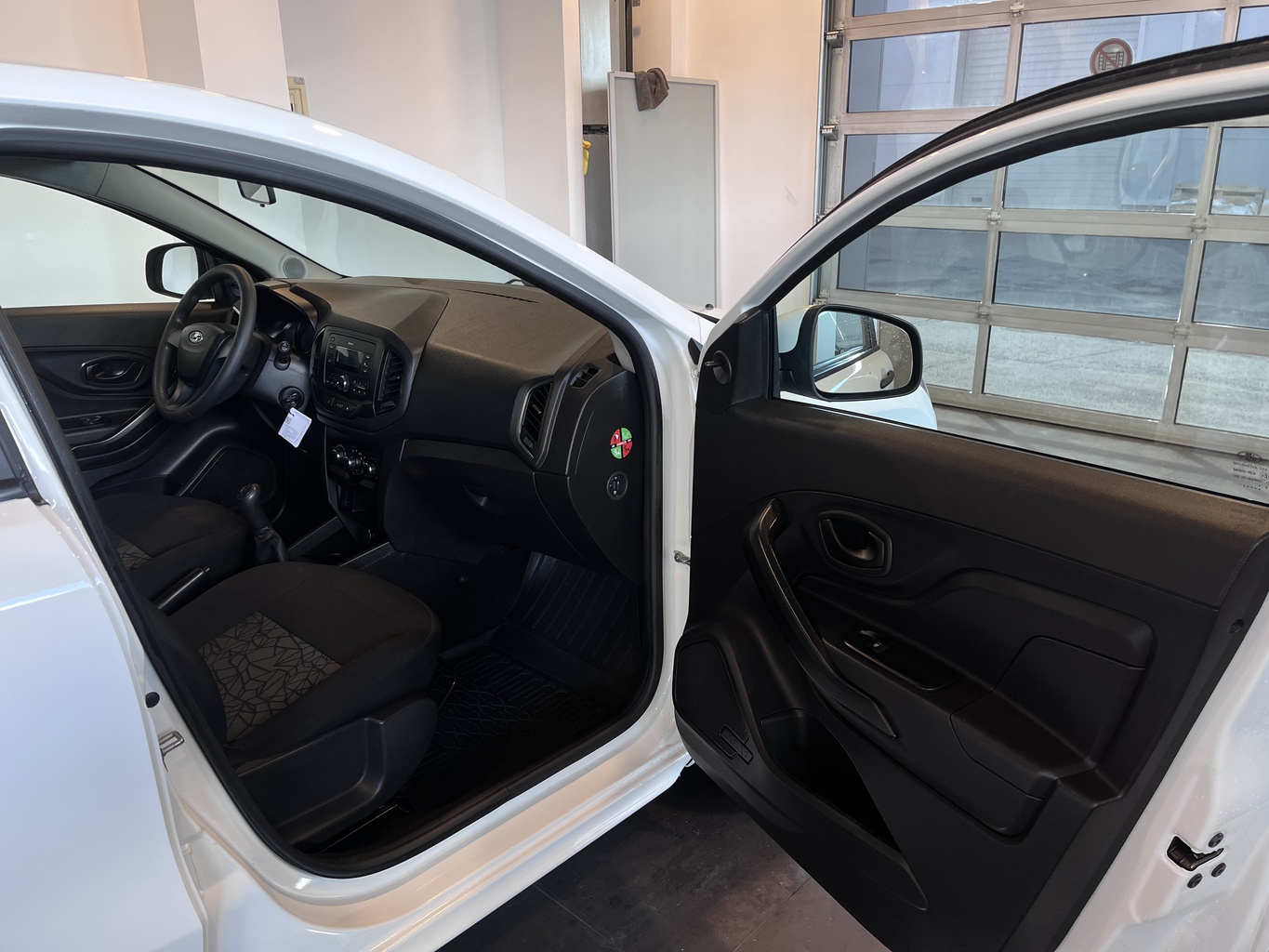 LADA XRAY