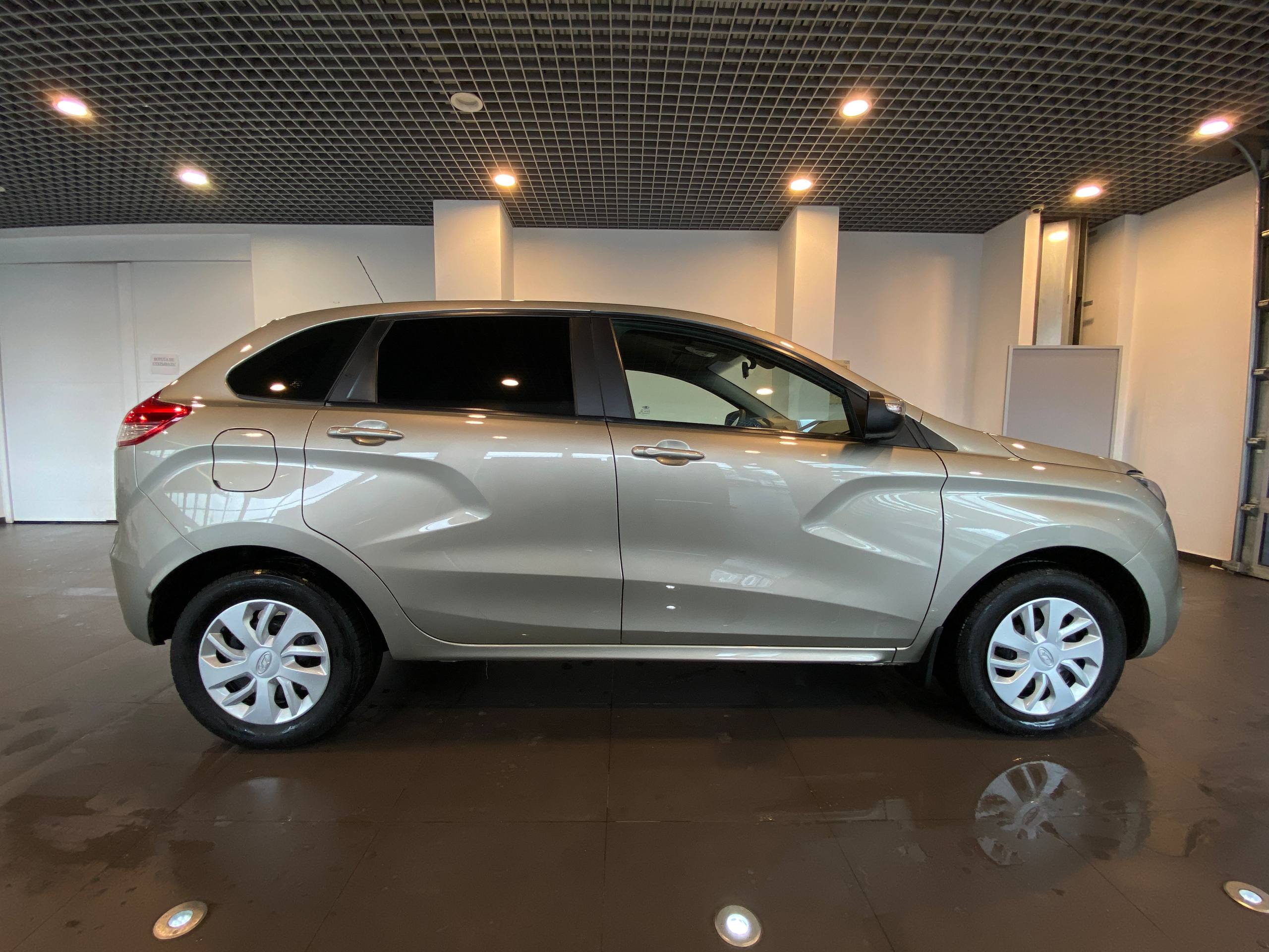 LADA XRAY