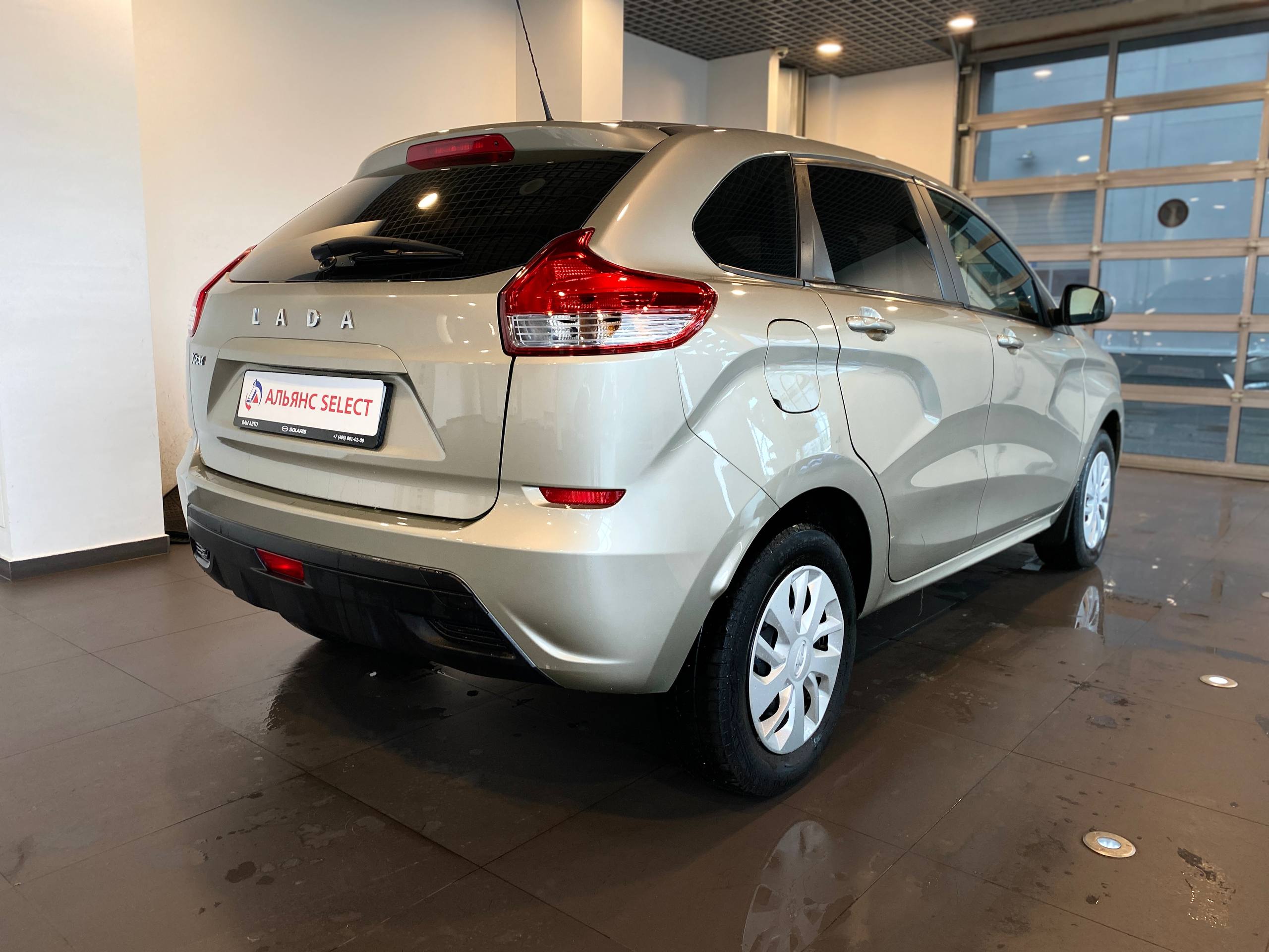 LADA XRAY