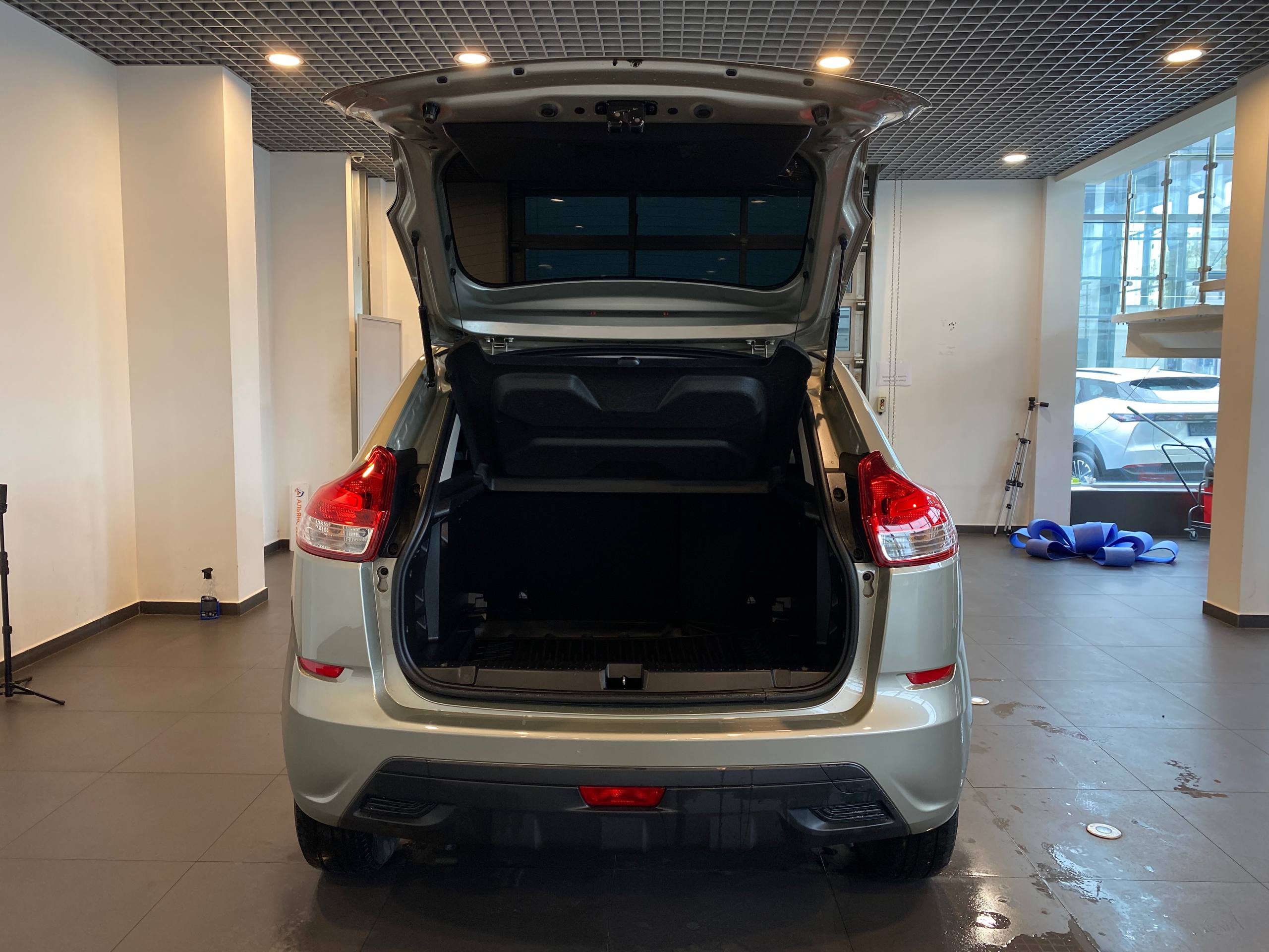 LADA XRAY