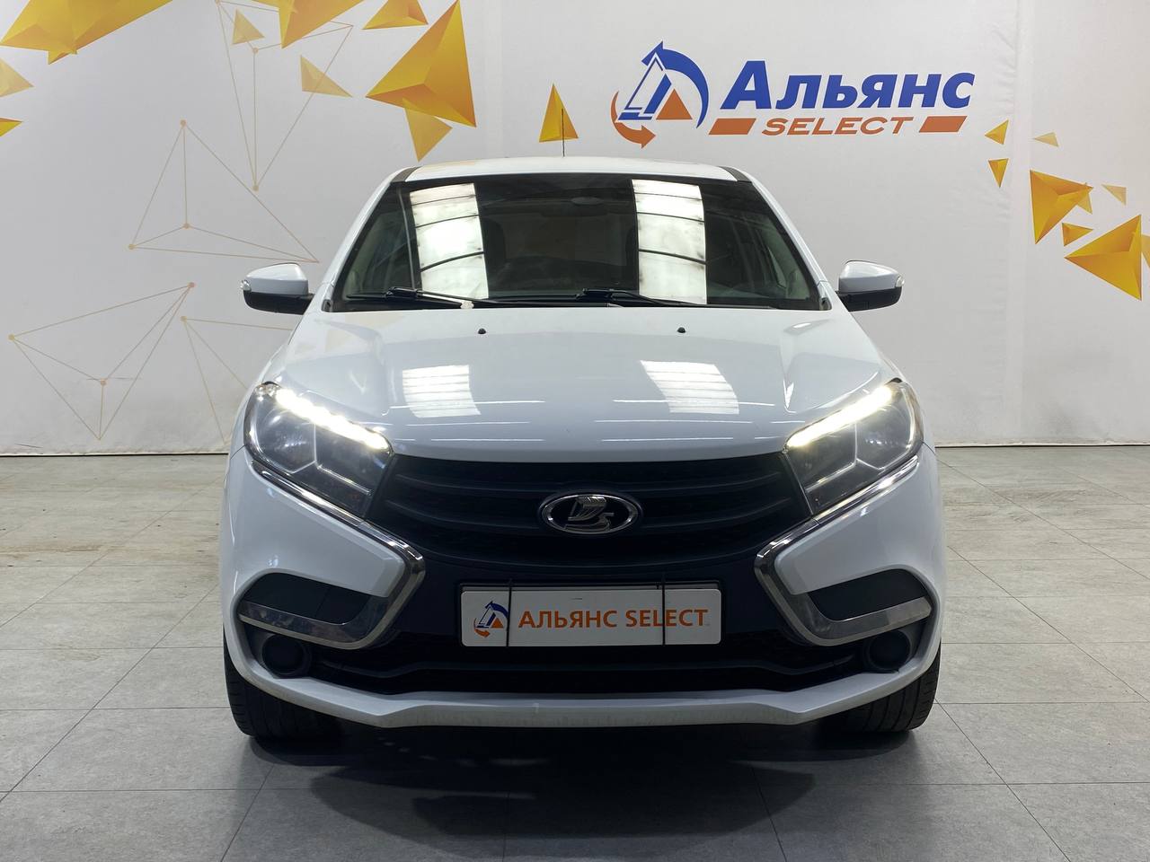 LADA XRAY