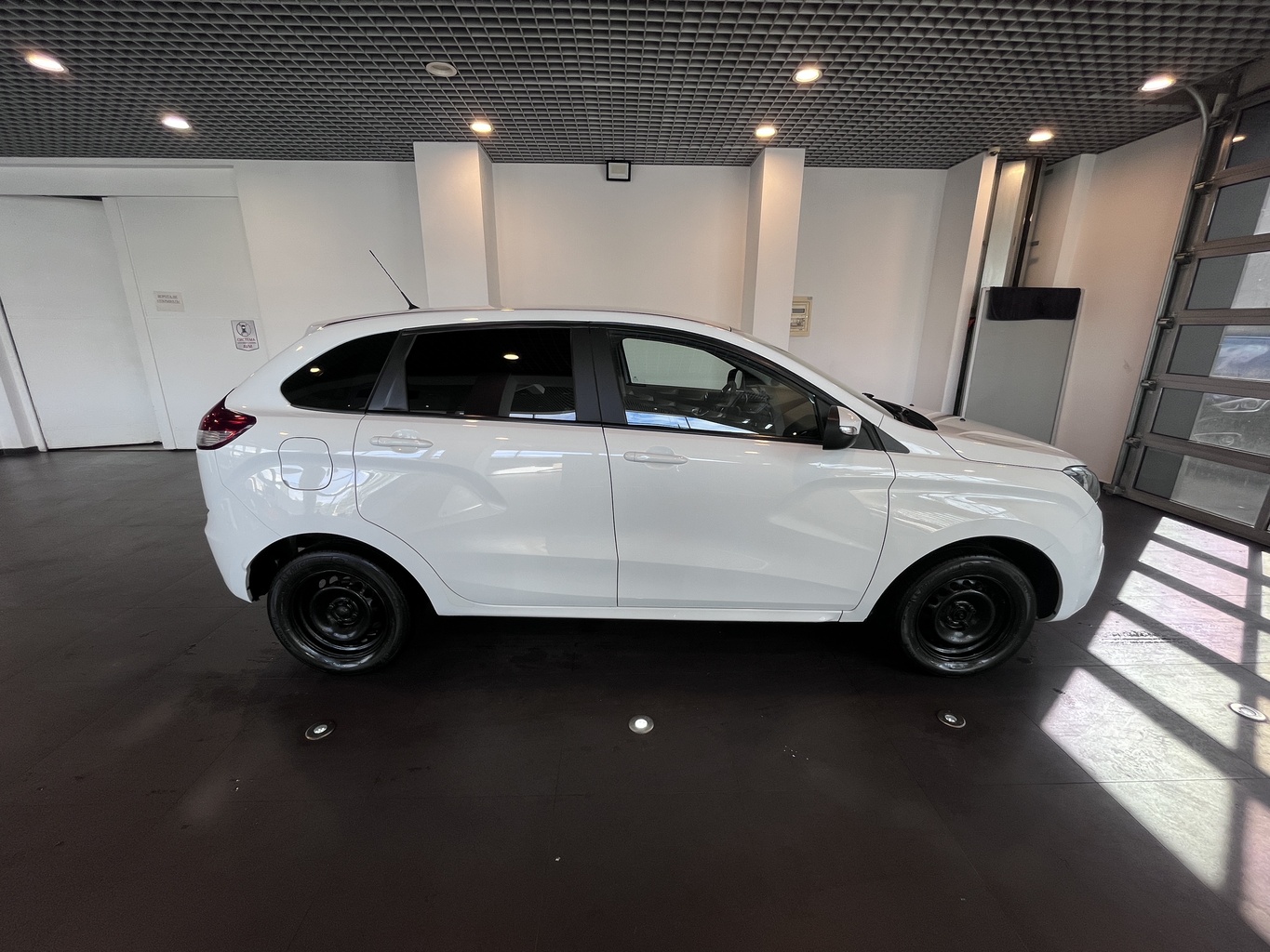 LADA XRAY