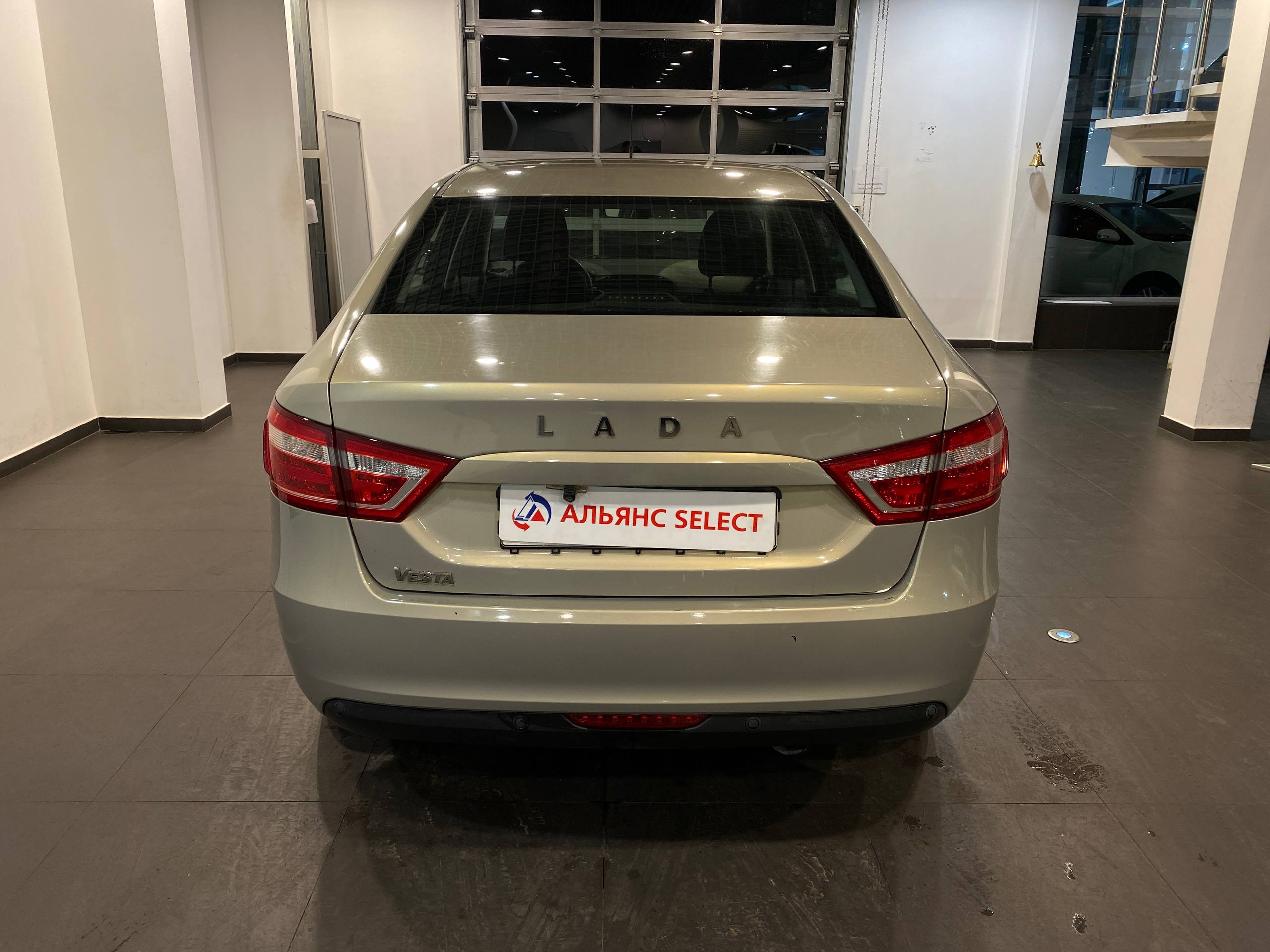 LADA VESTA
