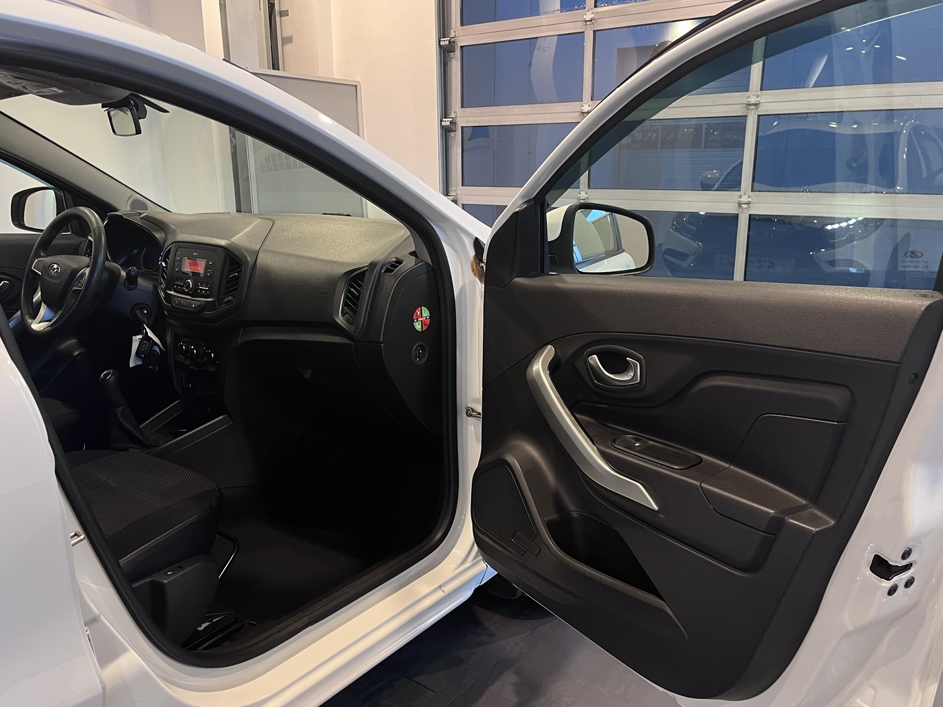 LADA XRAY