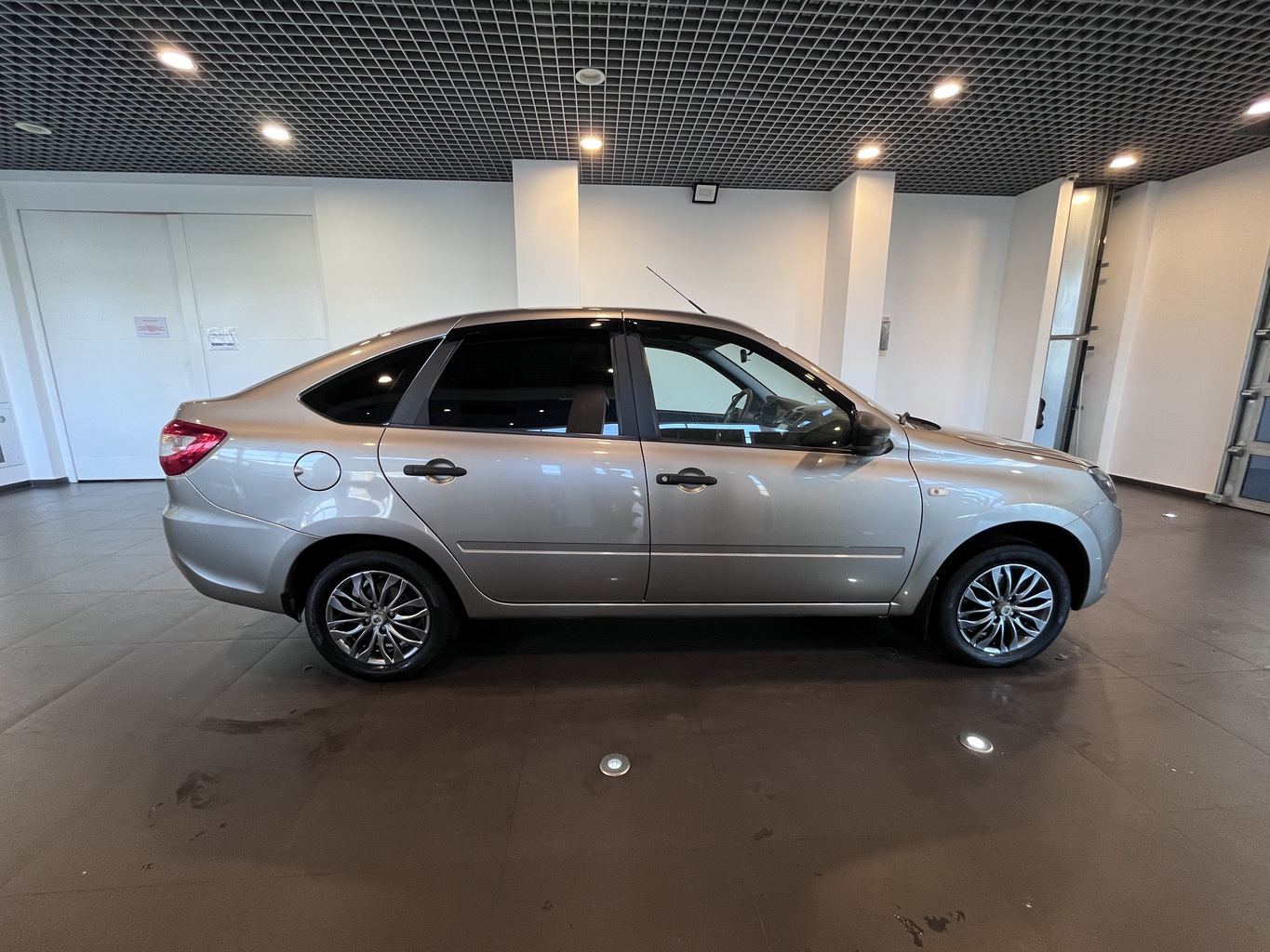 LADA GRANTA
