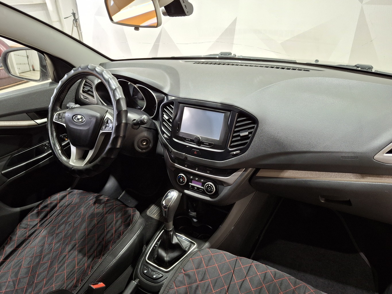 LADA VESTA