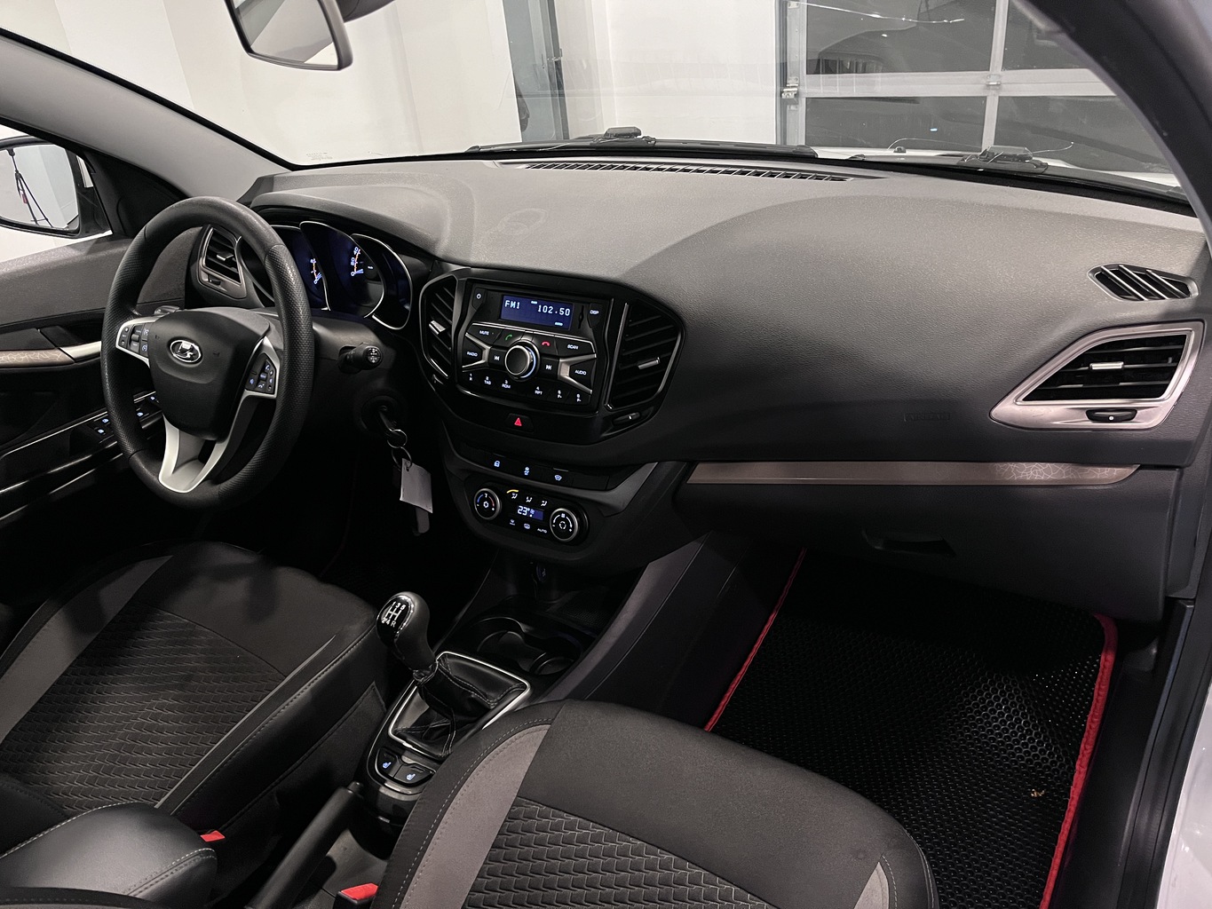 LADA VESTA