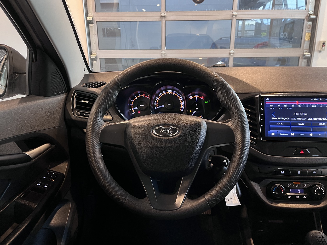 LADA VESTA
