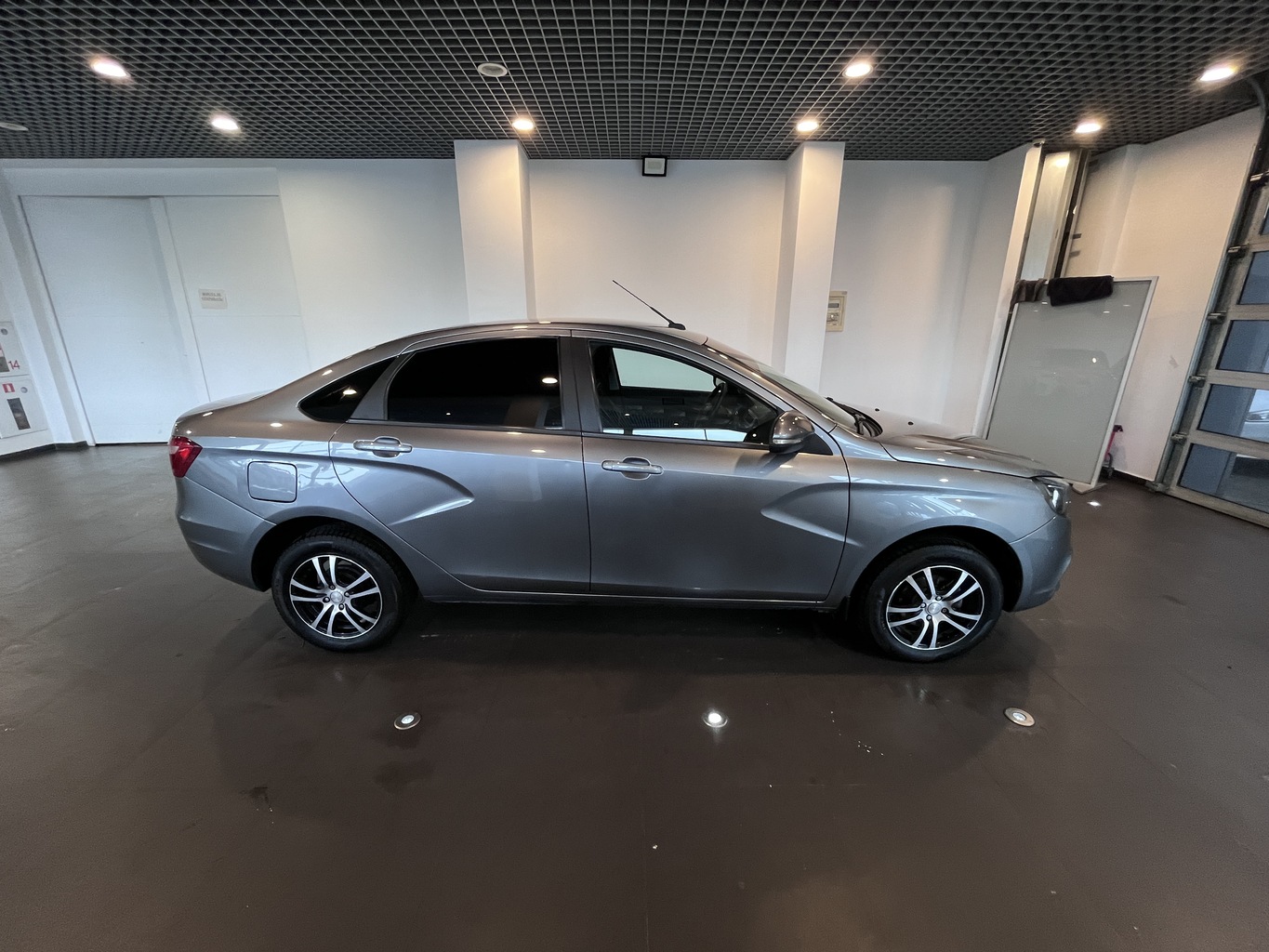 LADA VESTA
