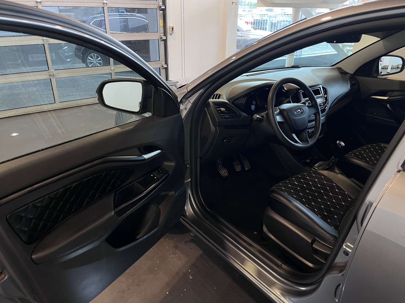 LADA VESTA