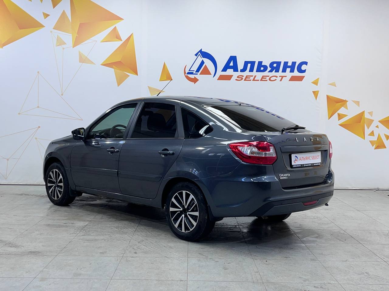 LADA GRANTA