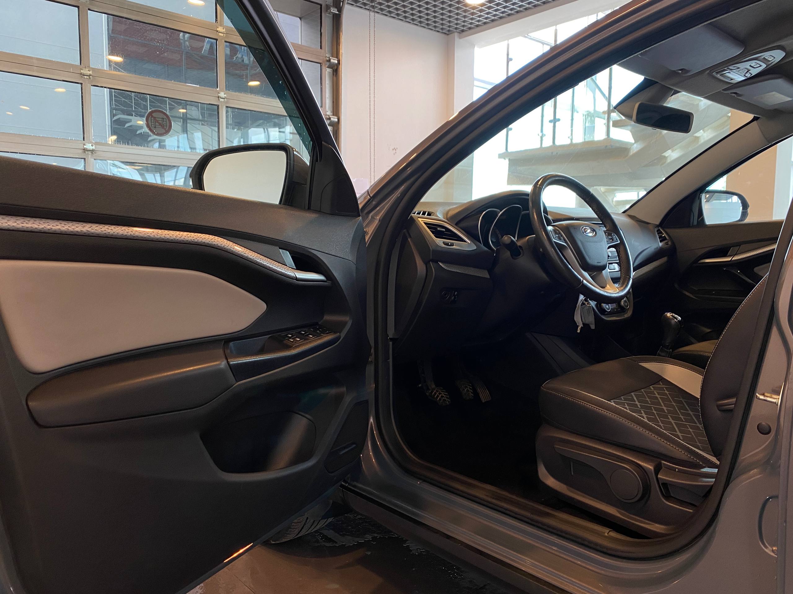 LADA VESTA