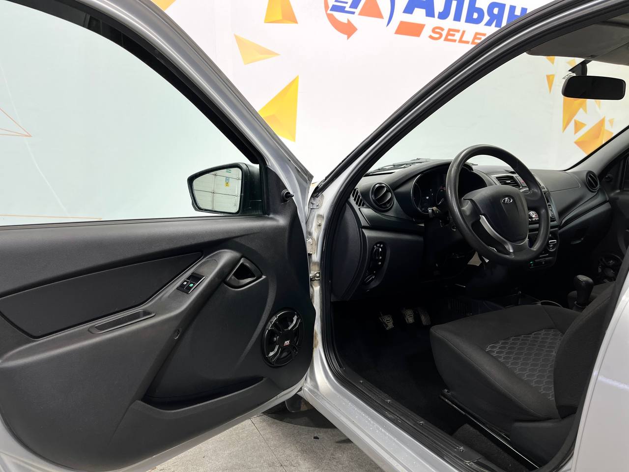LADA GRANTA