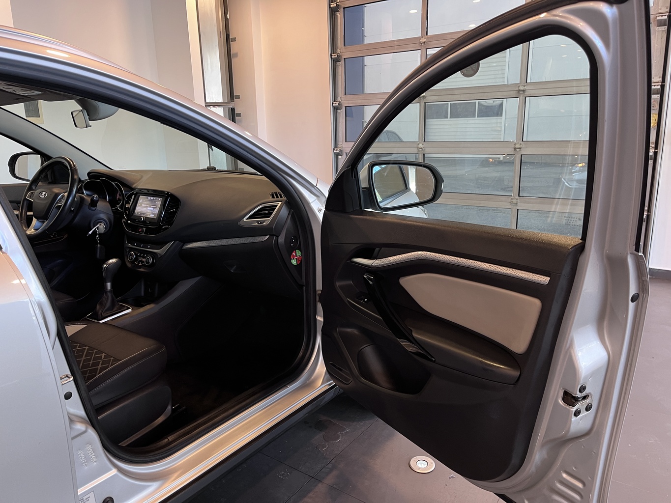 LADA VESTA