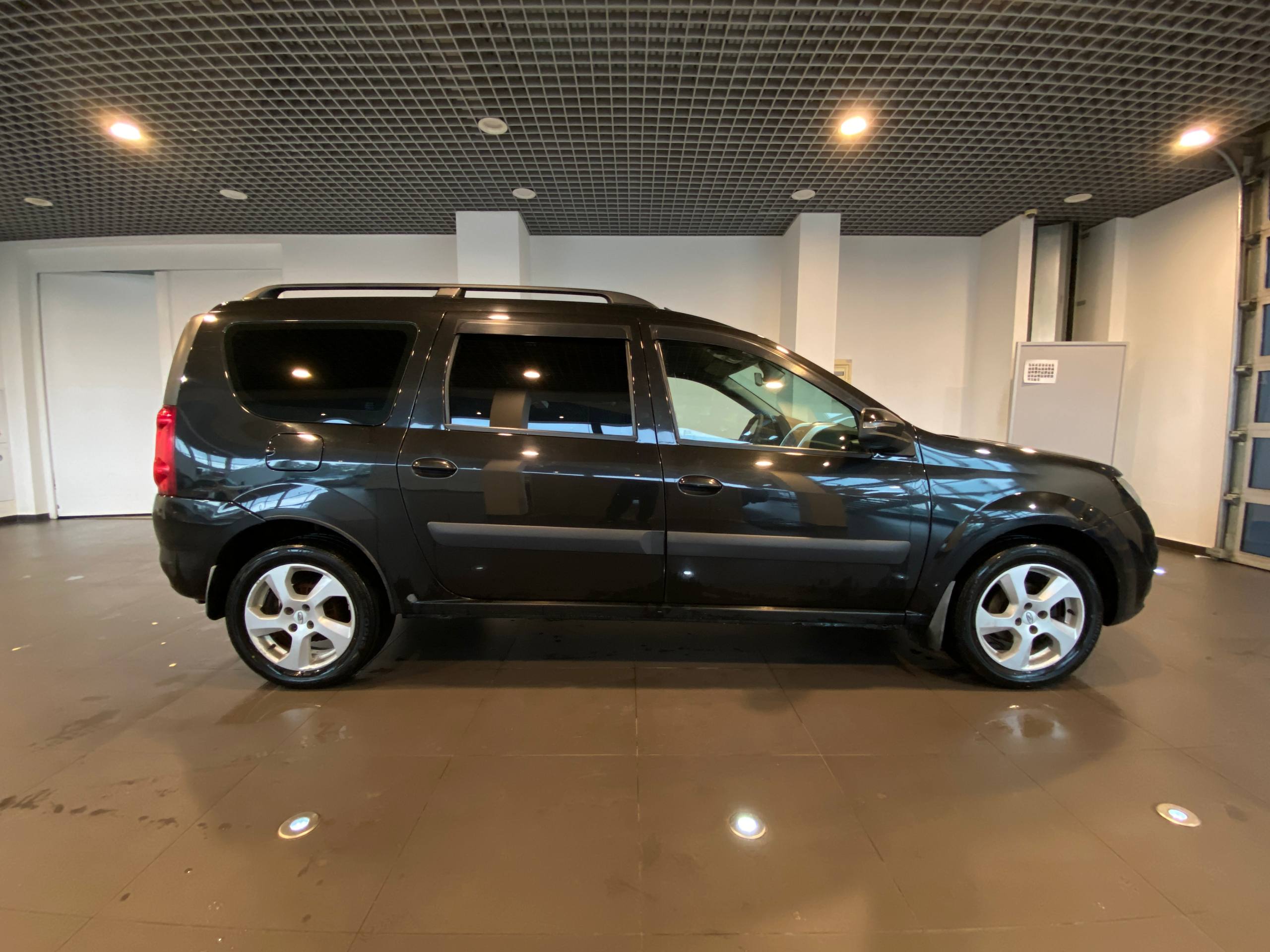 LADA LARGUS