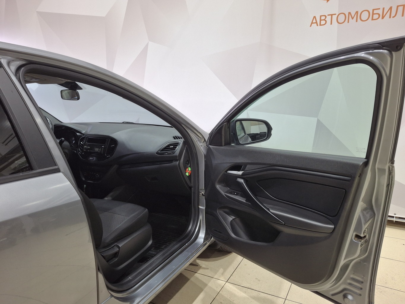 LADA VESTA