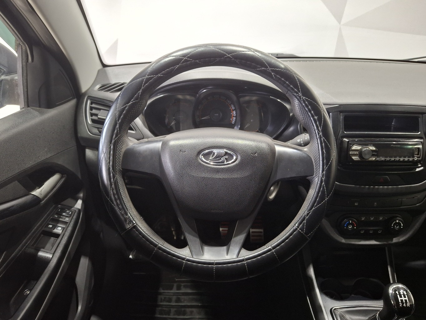 LADA VESTA