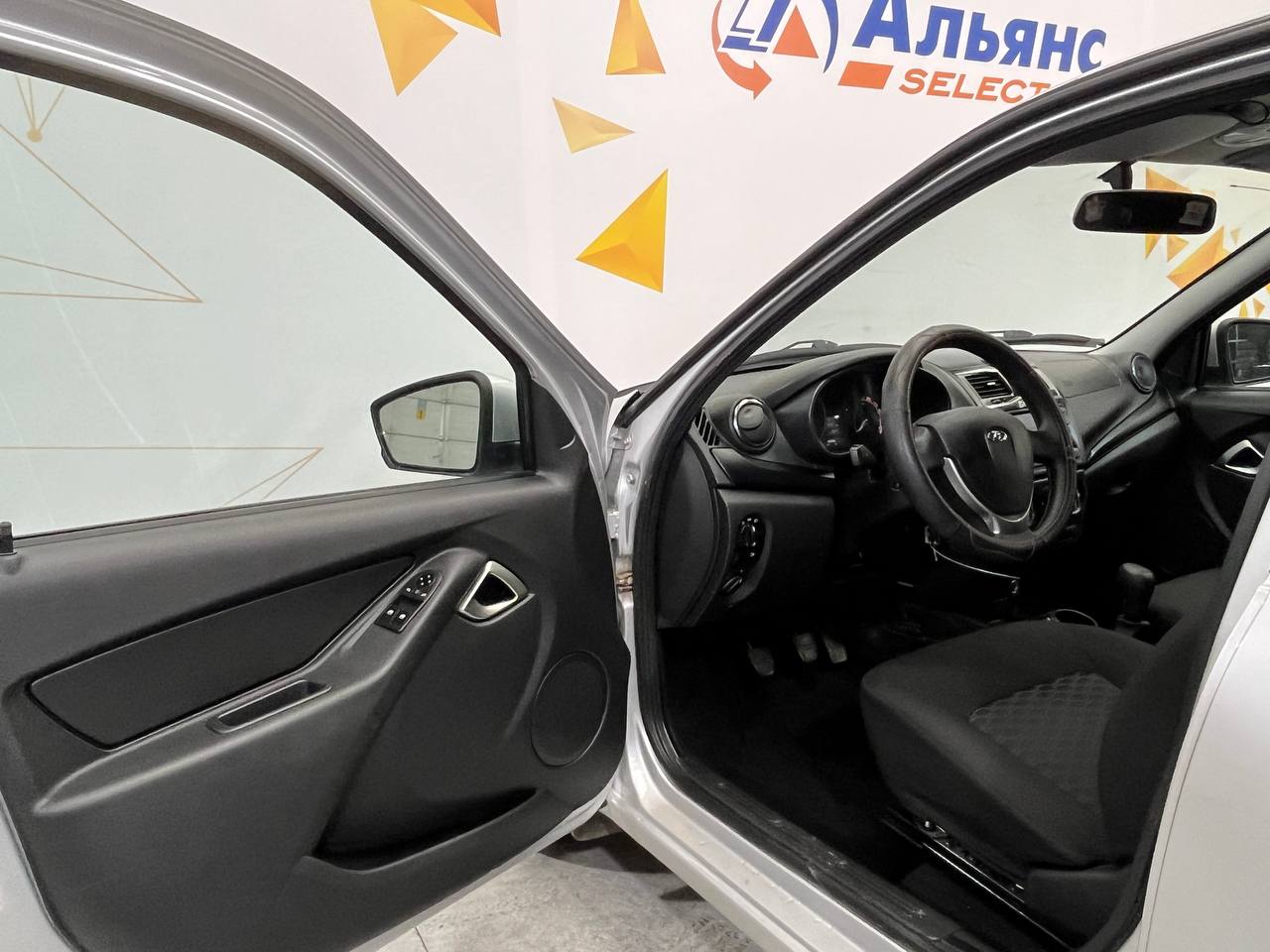 LADA GRANTA