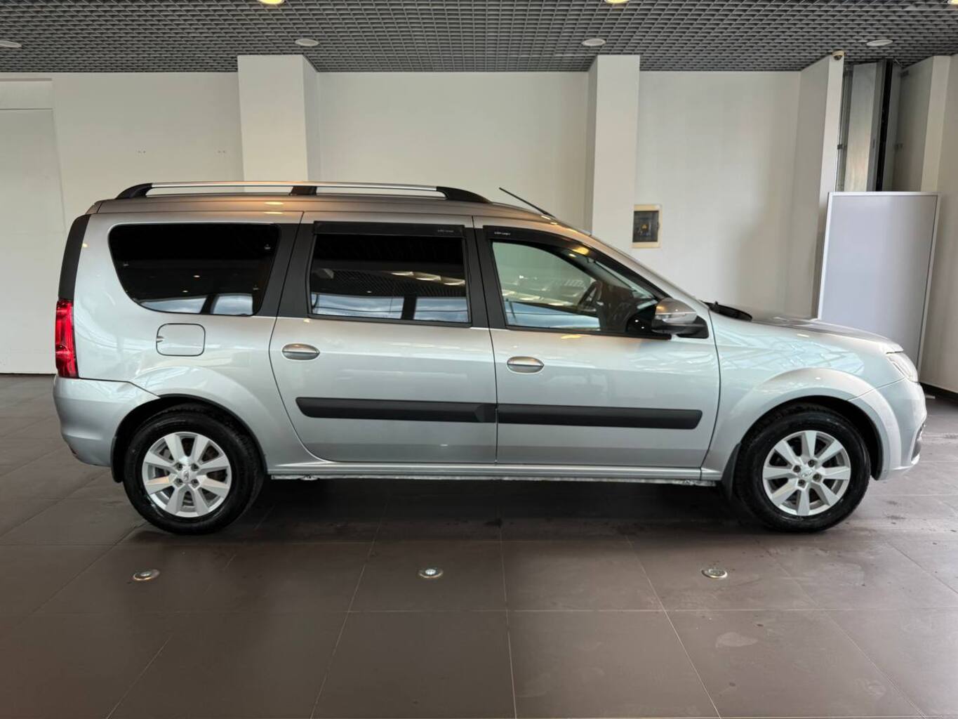 LADA LARGUS