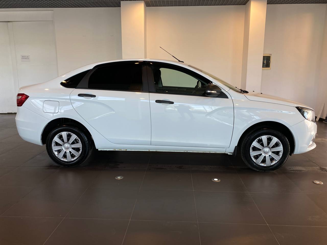 LADA VESTA