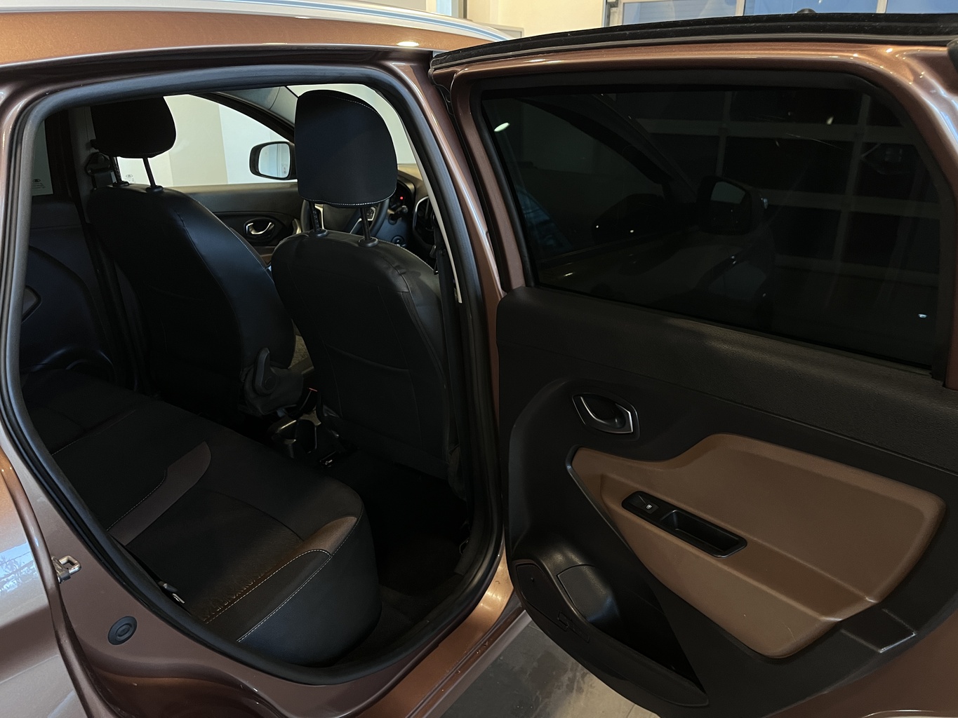LADA XRAY