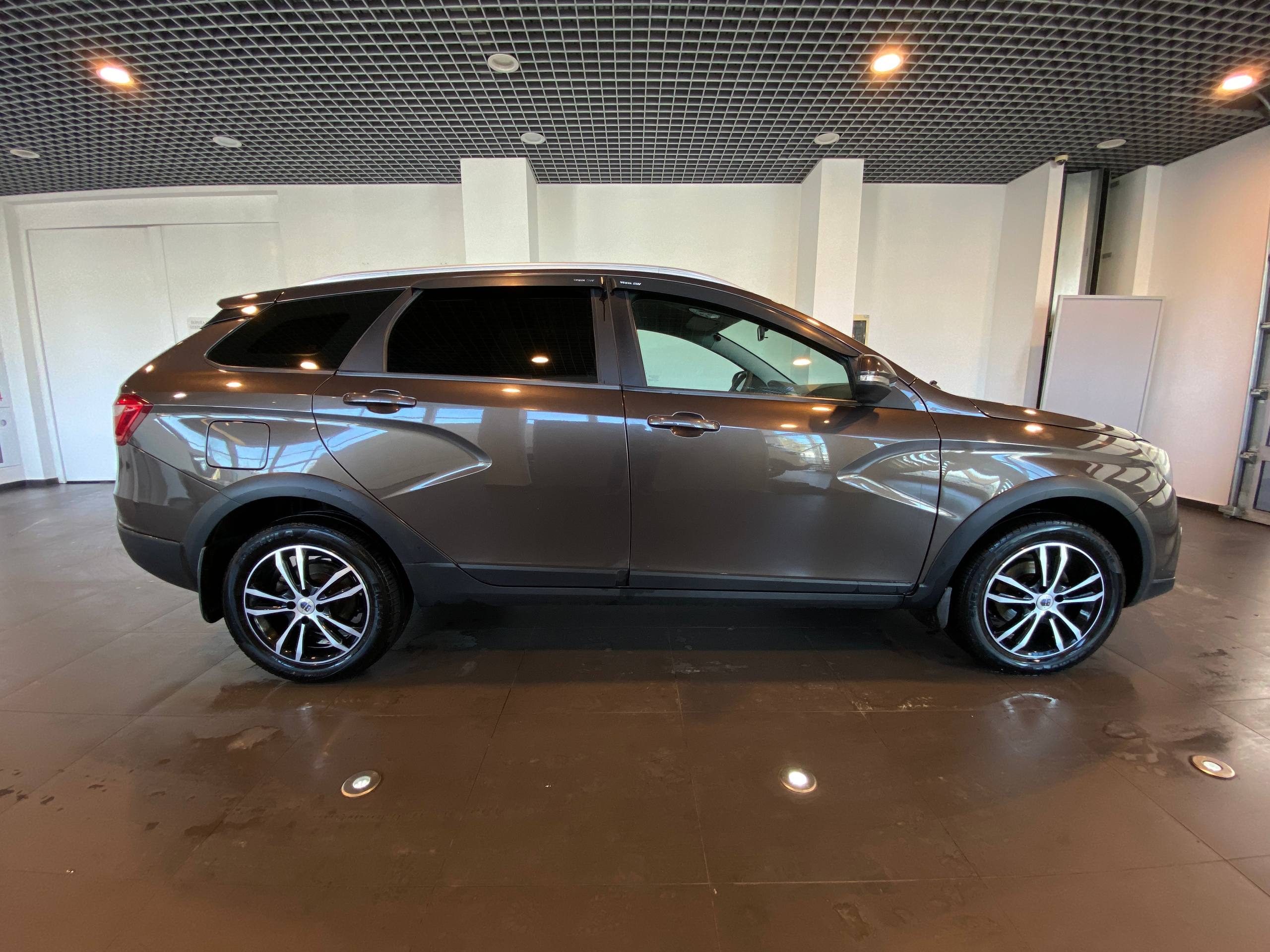 LADA VESTA