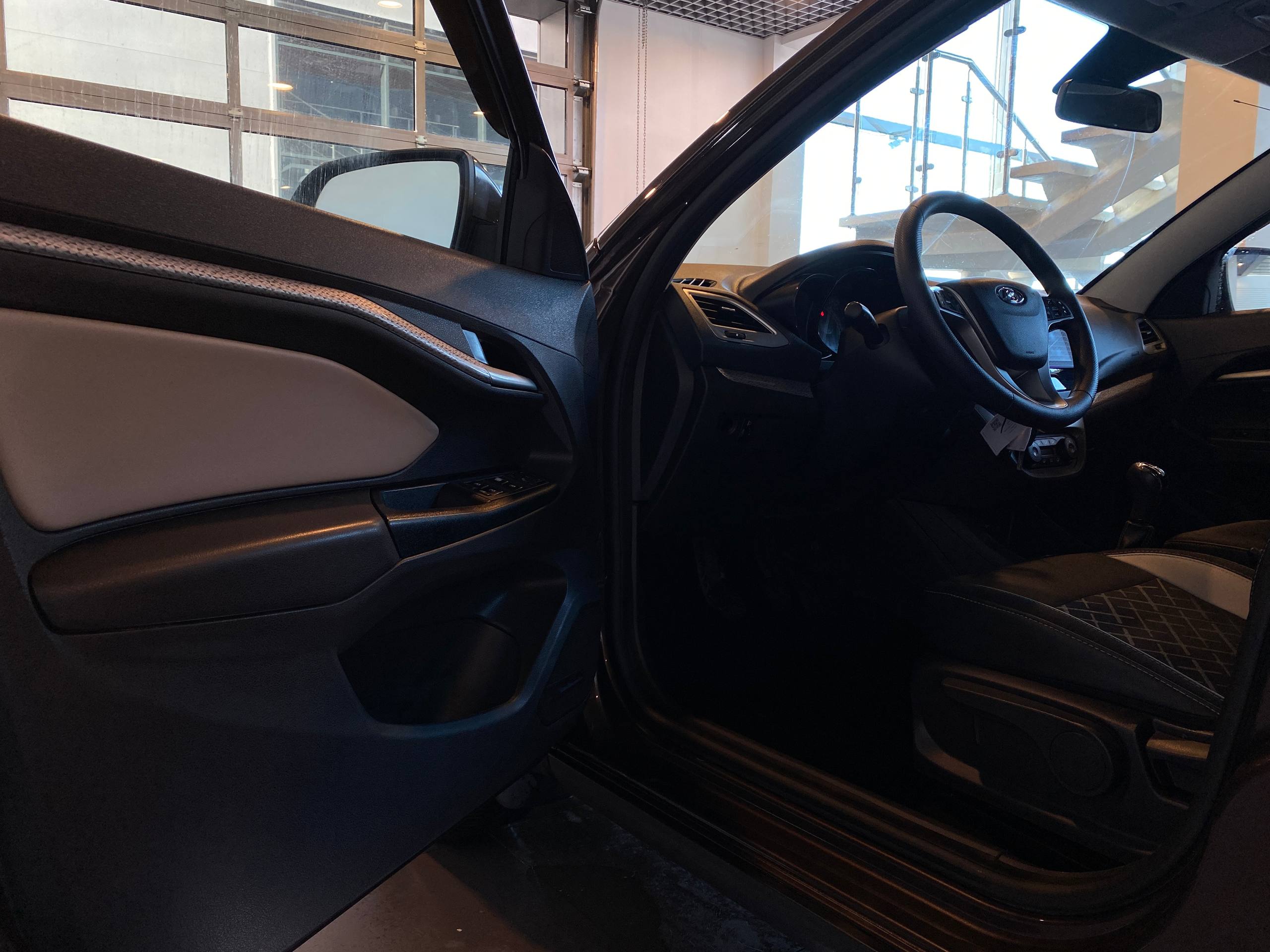LADA VESTA