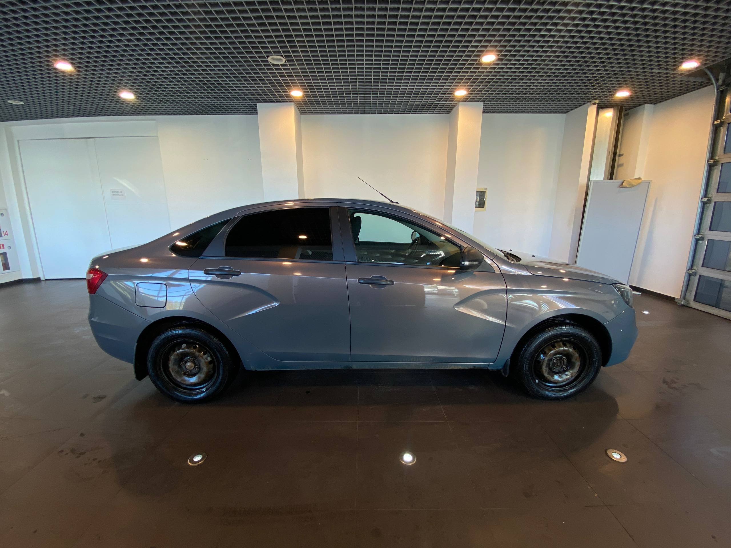 LADA VESTA
