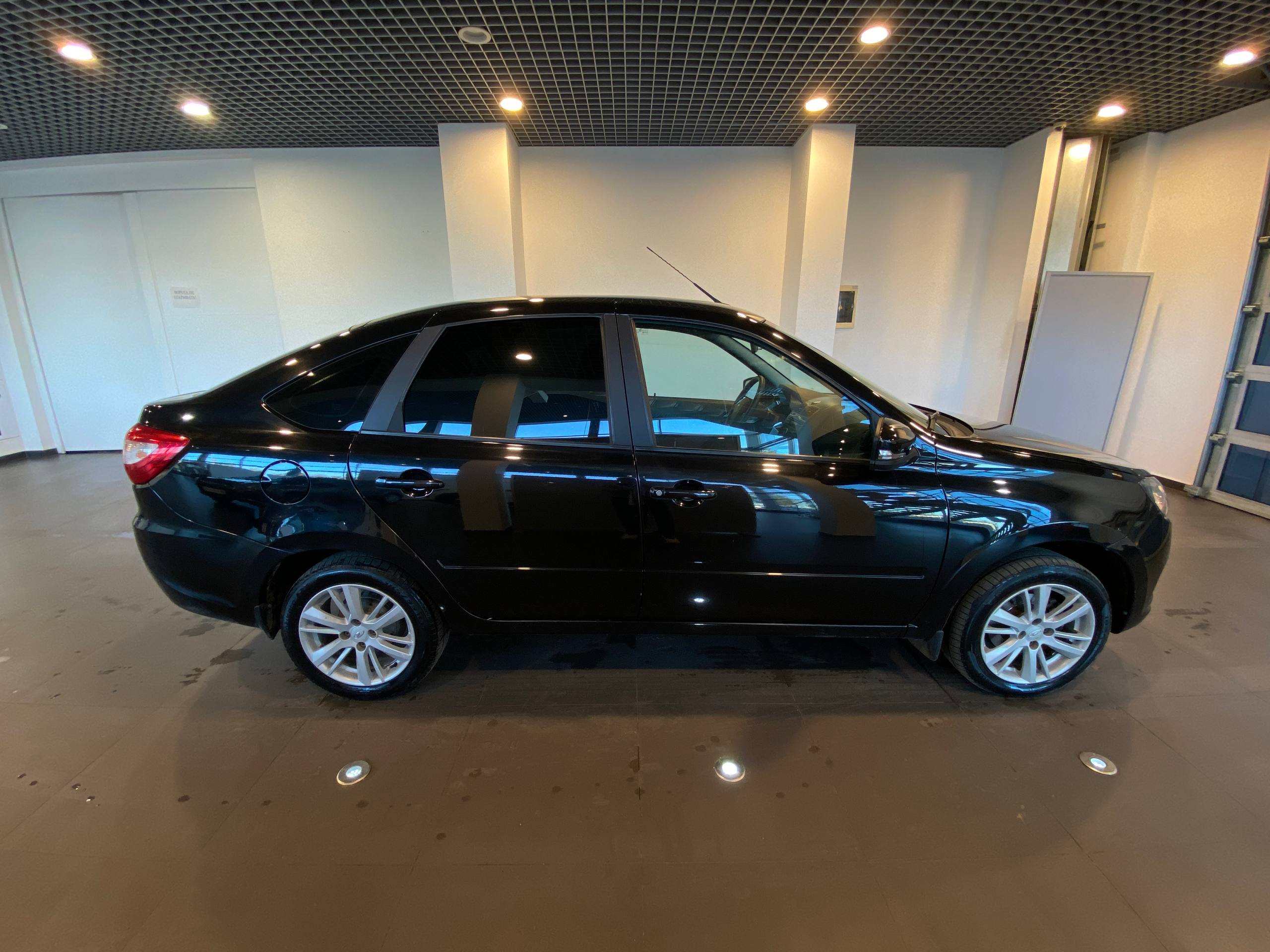 LADA GRANTA