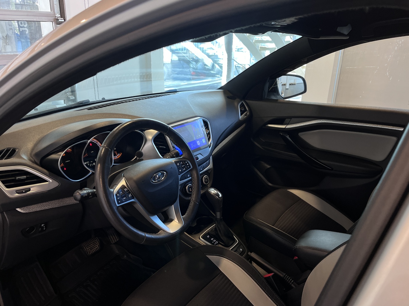 LADA VESTA