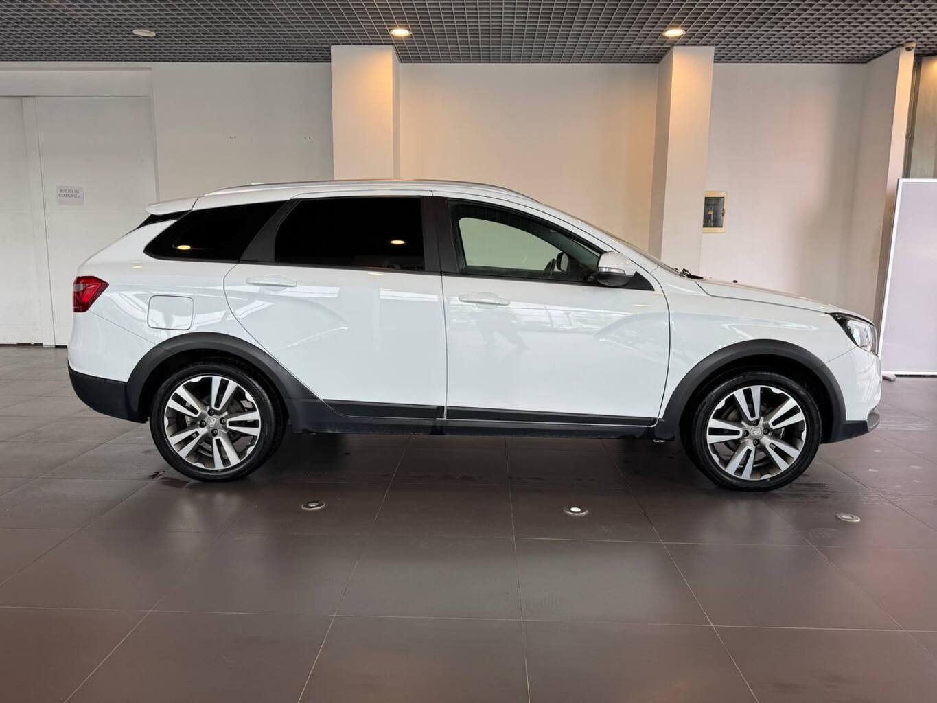 LADA VESTA