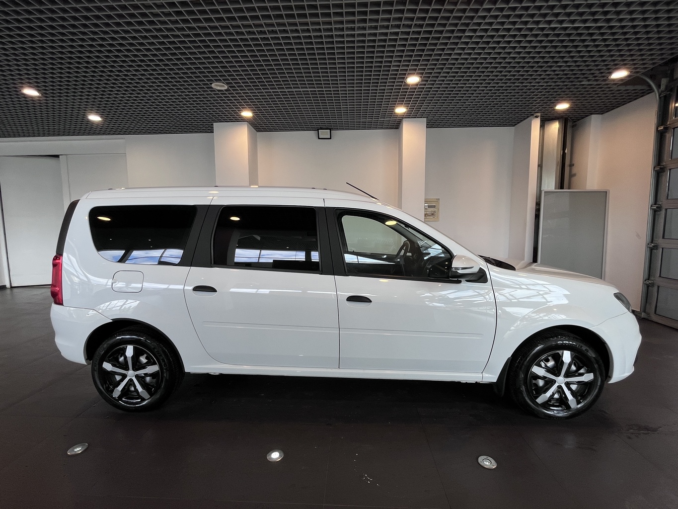 LADA LARGUS