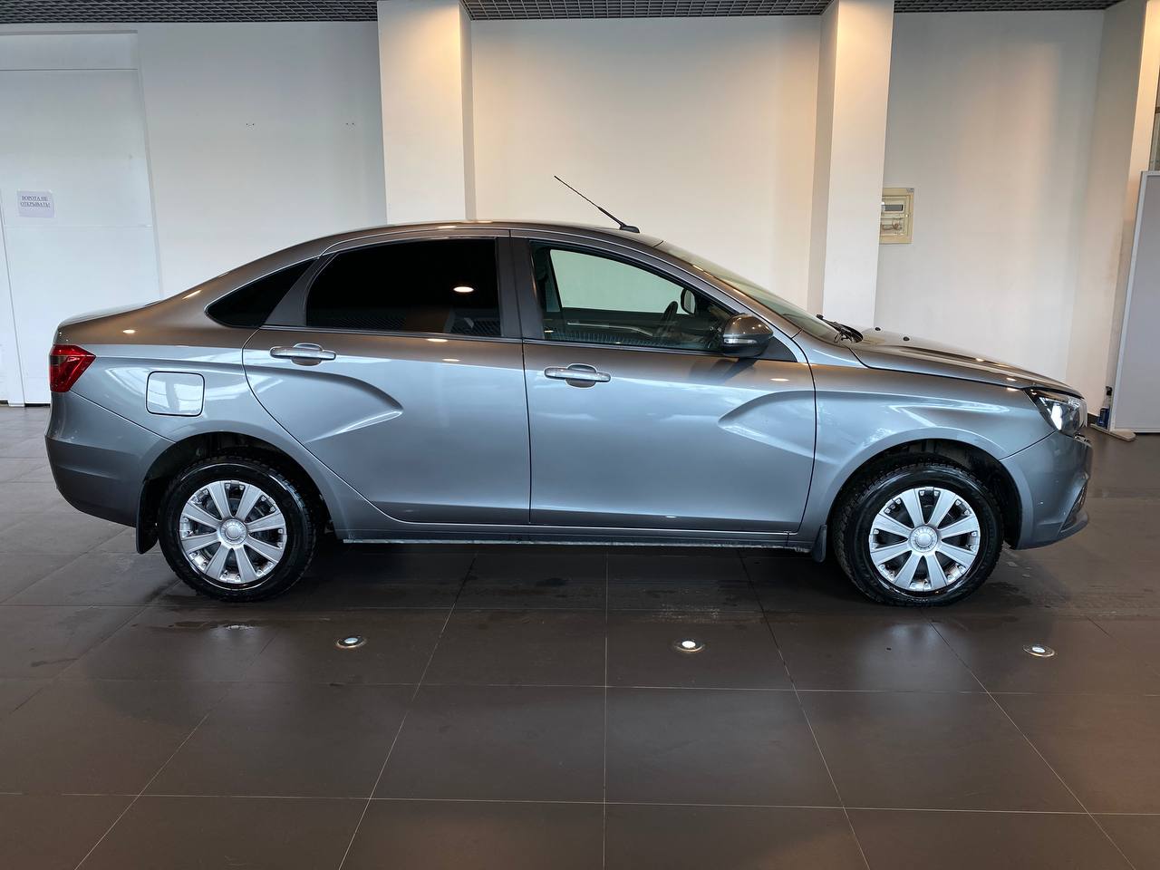 LADA VESTA