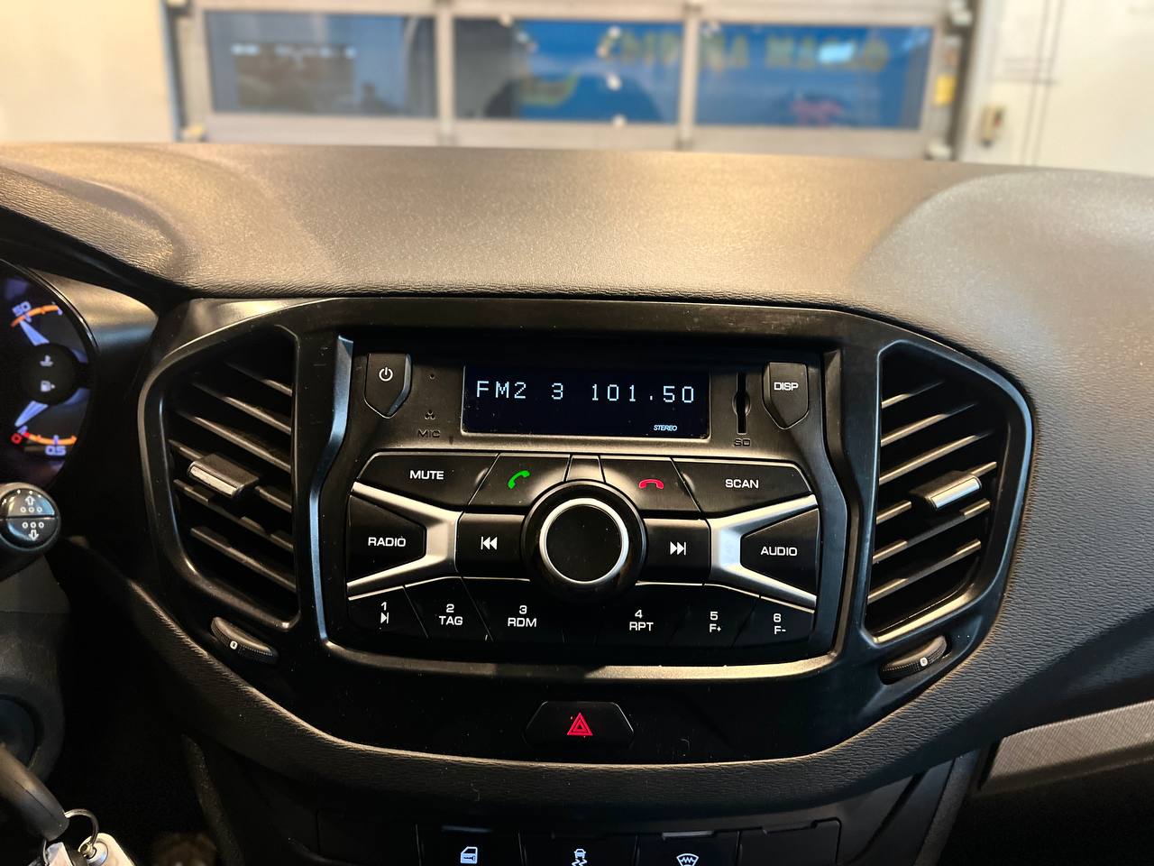 LADA VESTA