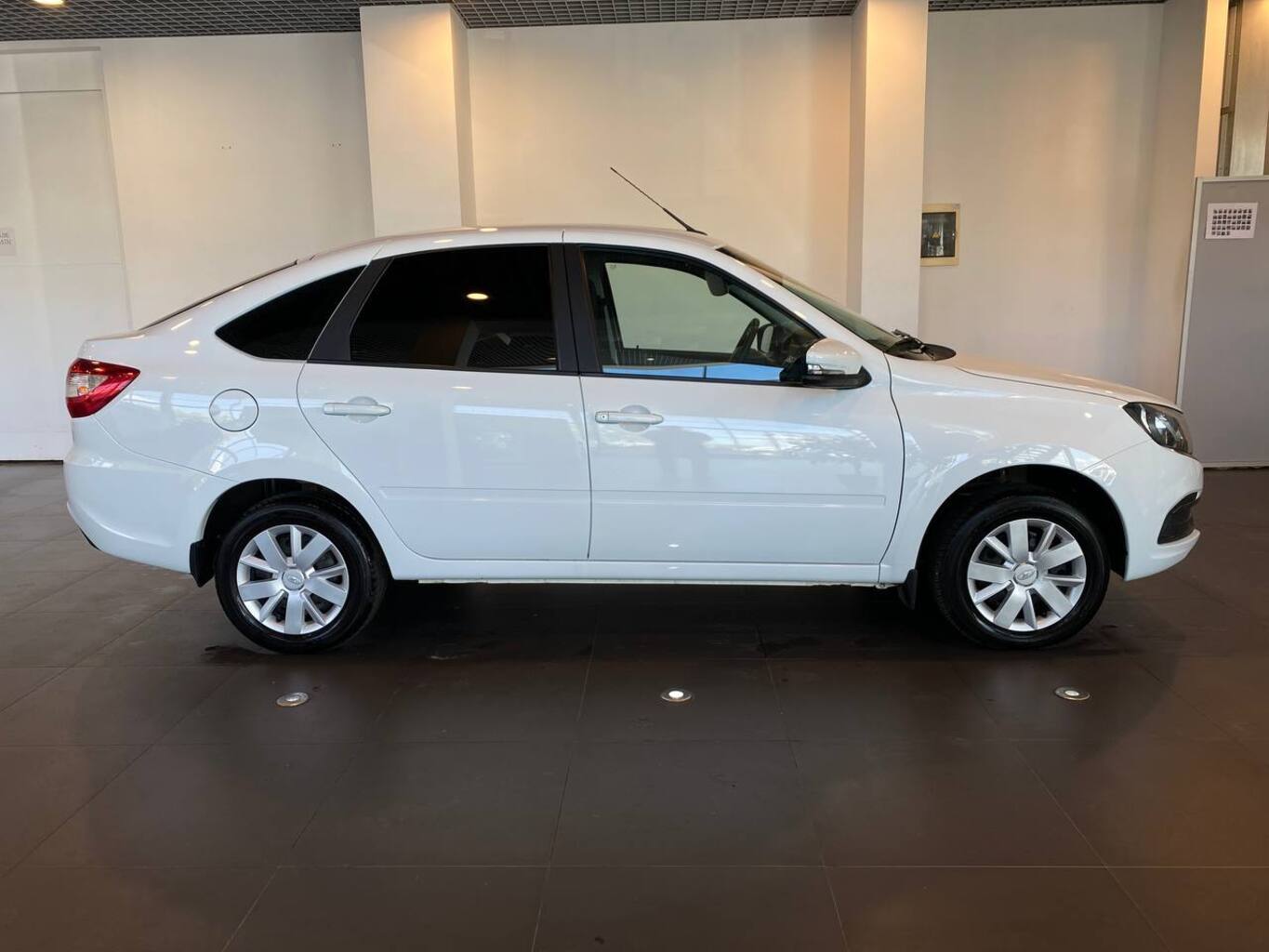 LADA GRANTA