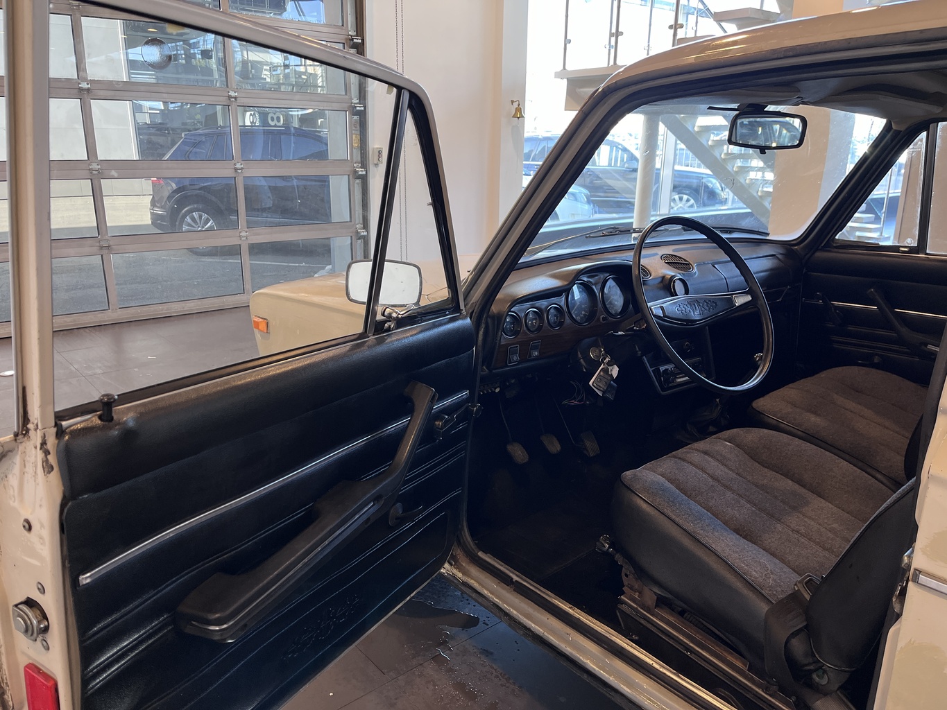 LADA 2106