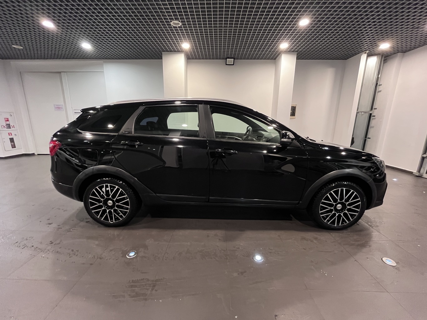 LADA VESTA