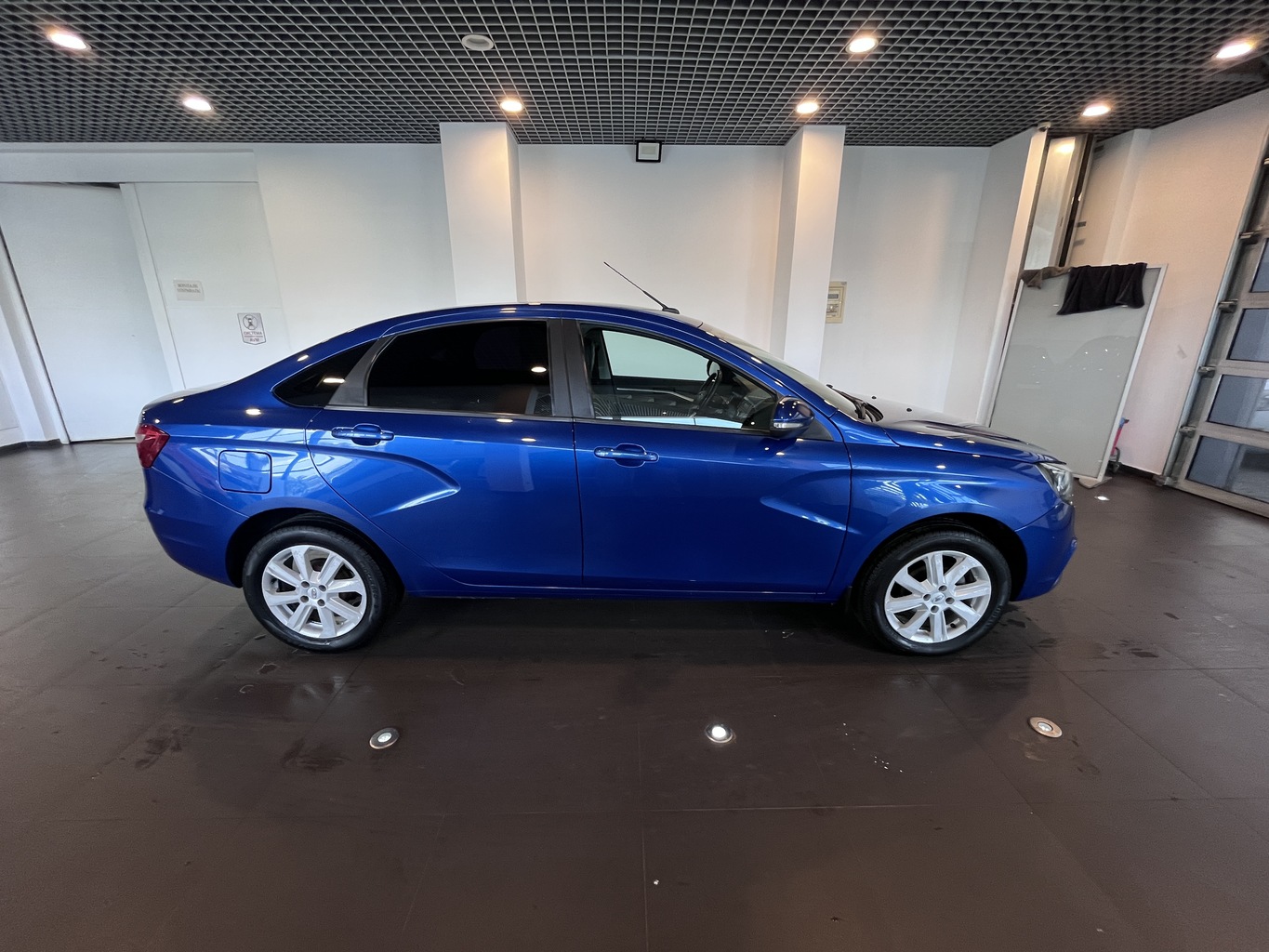 LADA VESTA