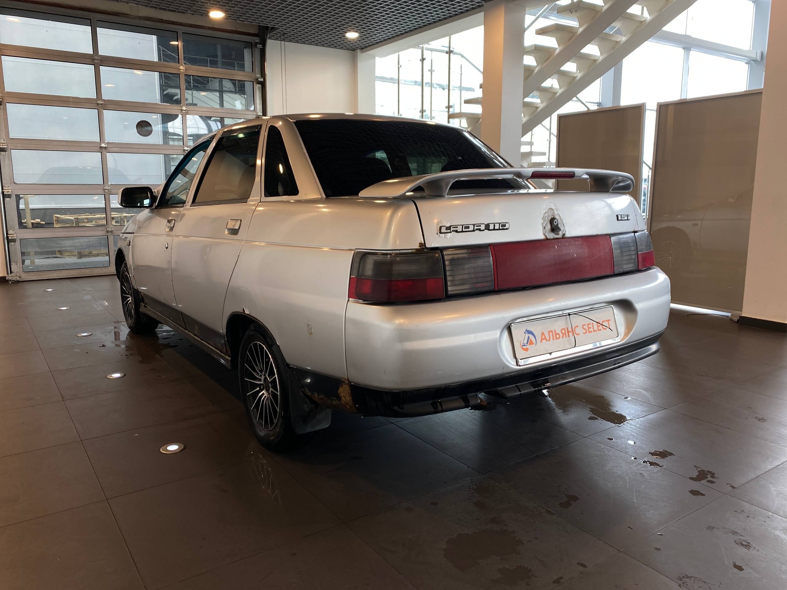 LADA 2110
