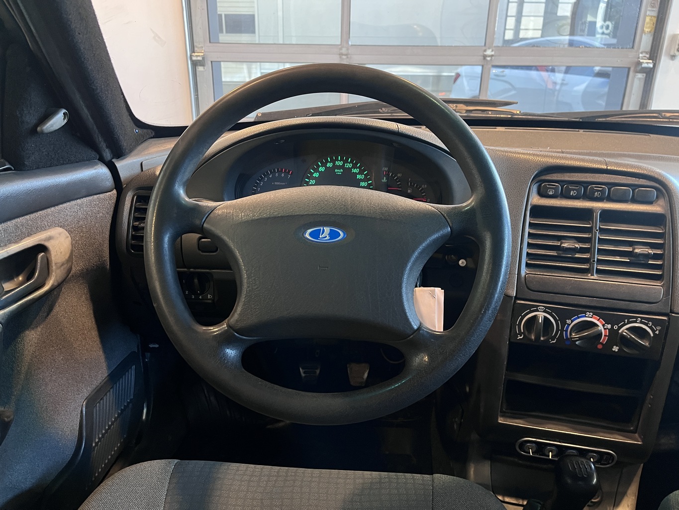 LADA 2112