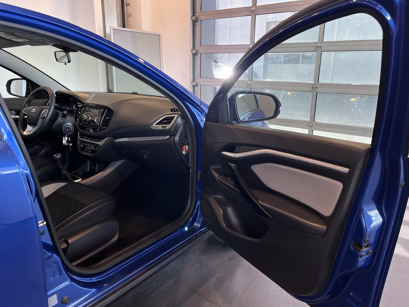 LADA VESTA