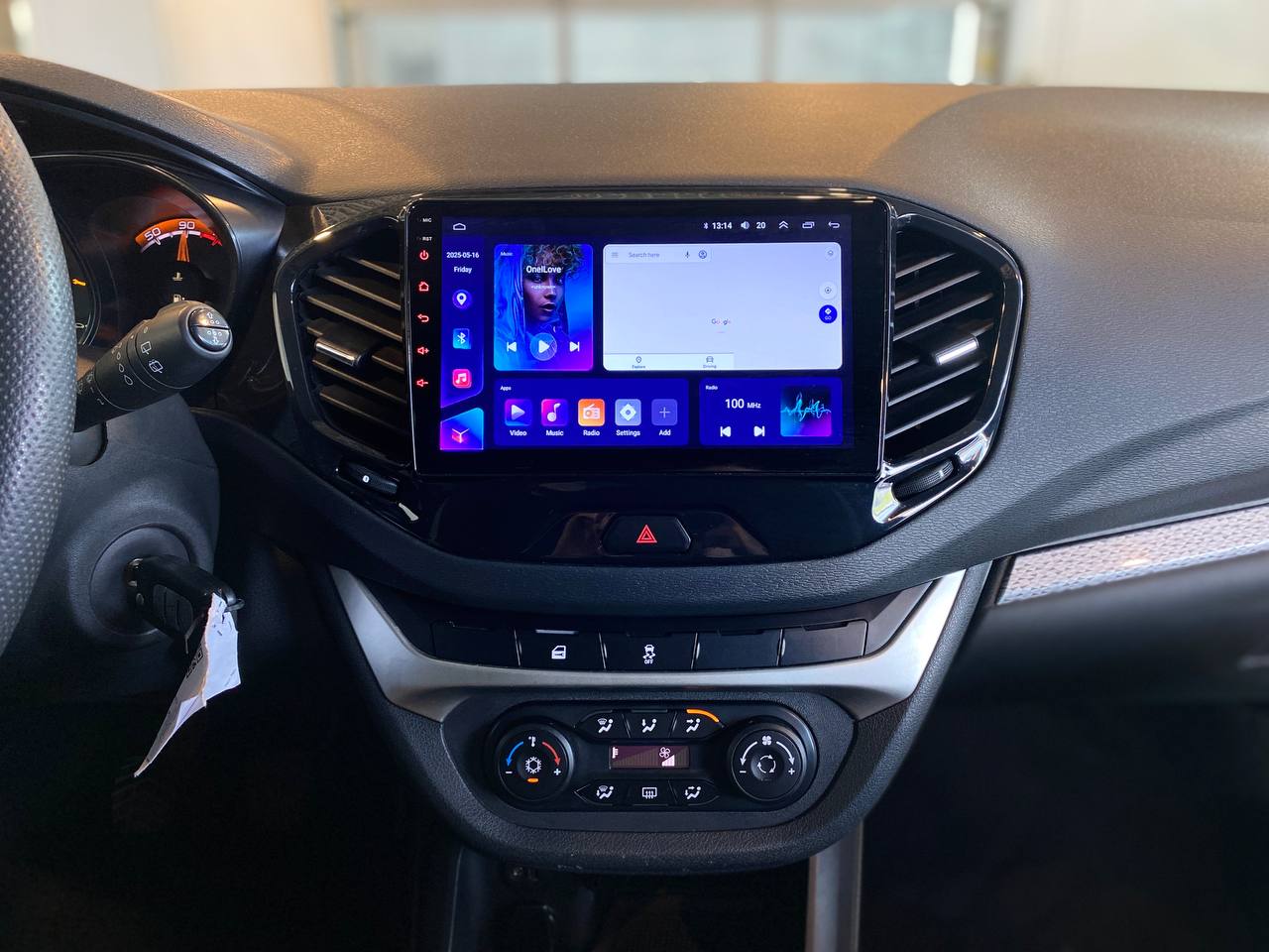 LADA VESTA
