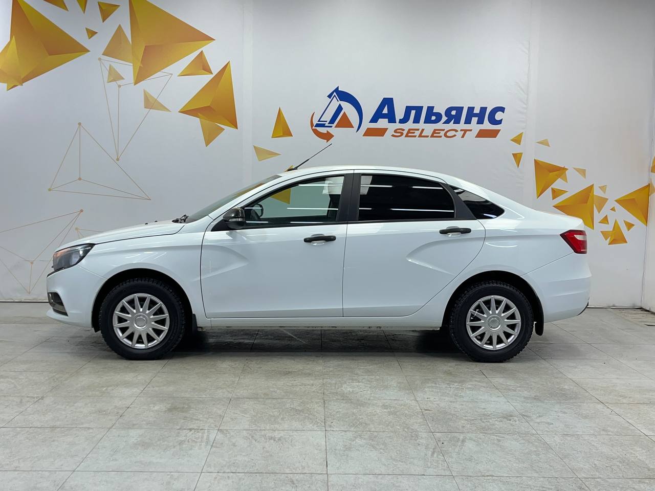LADA VESTA