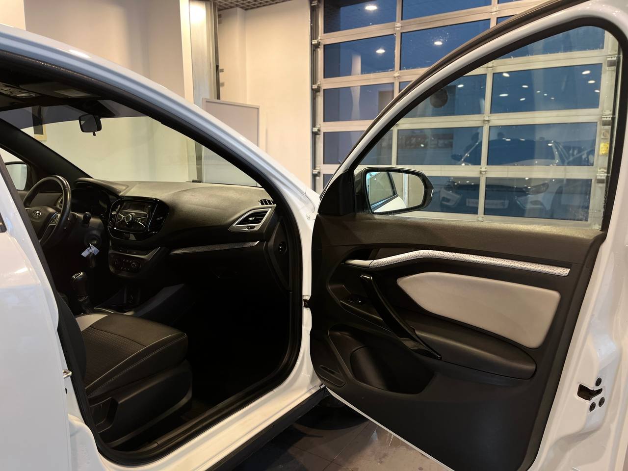 LADA VESTA