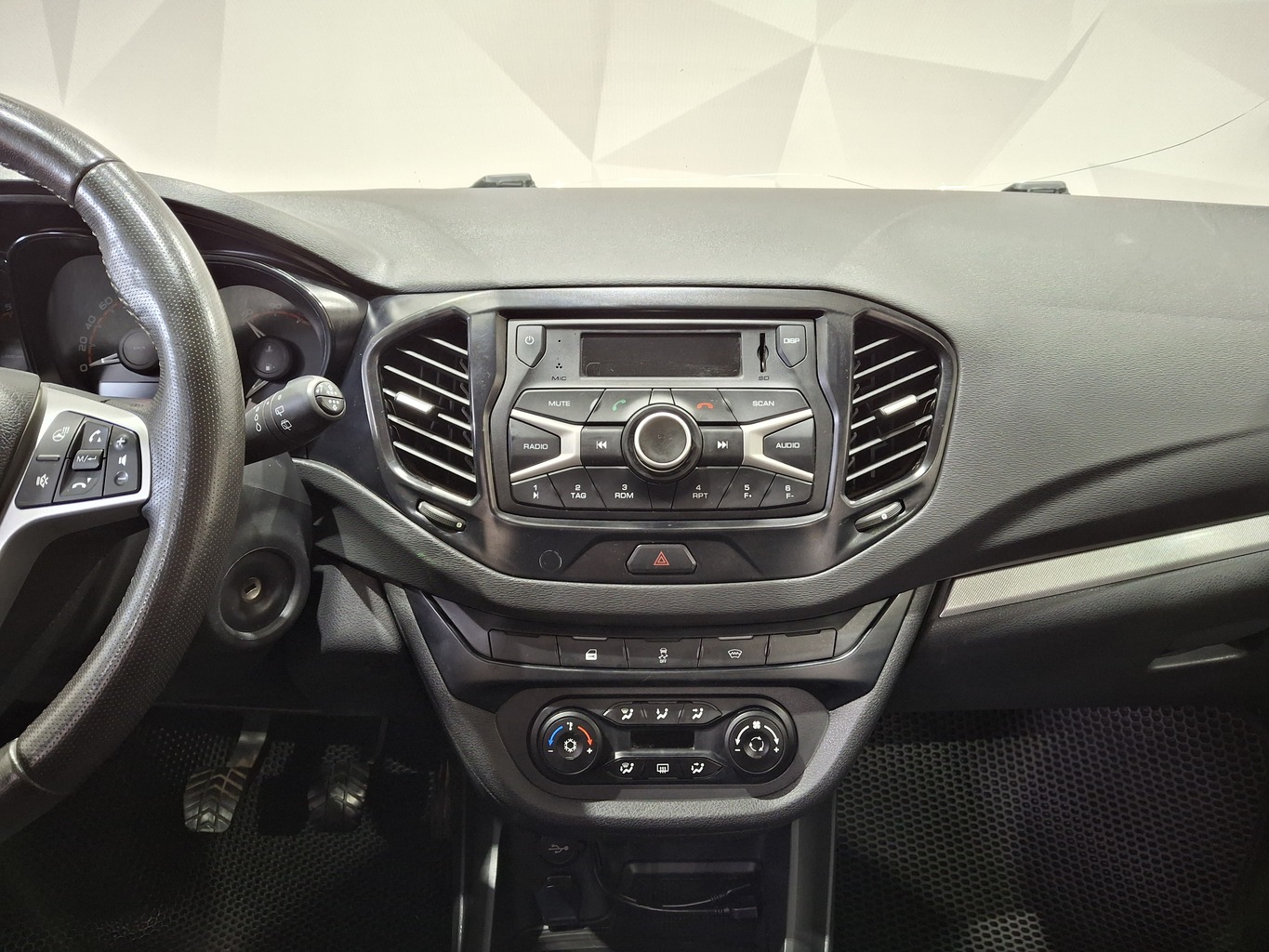 LADA VESTA