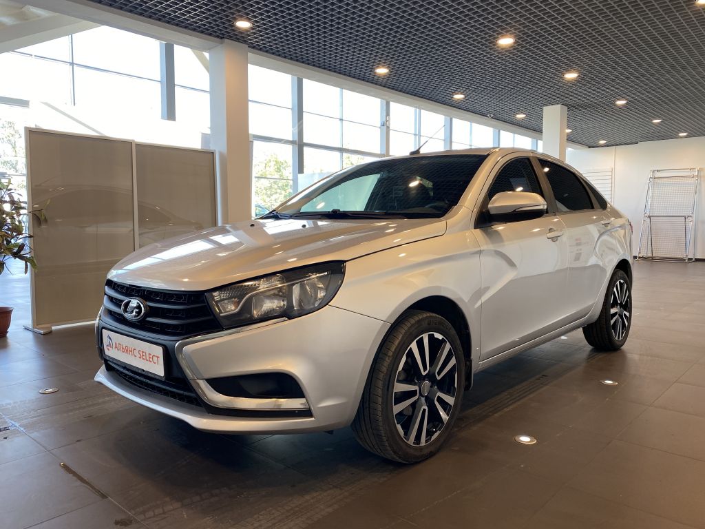 LADA VESTA