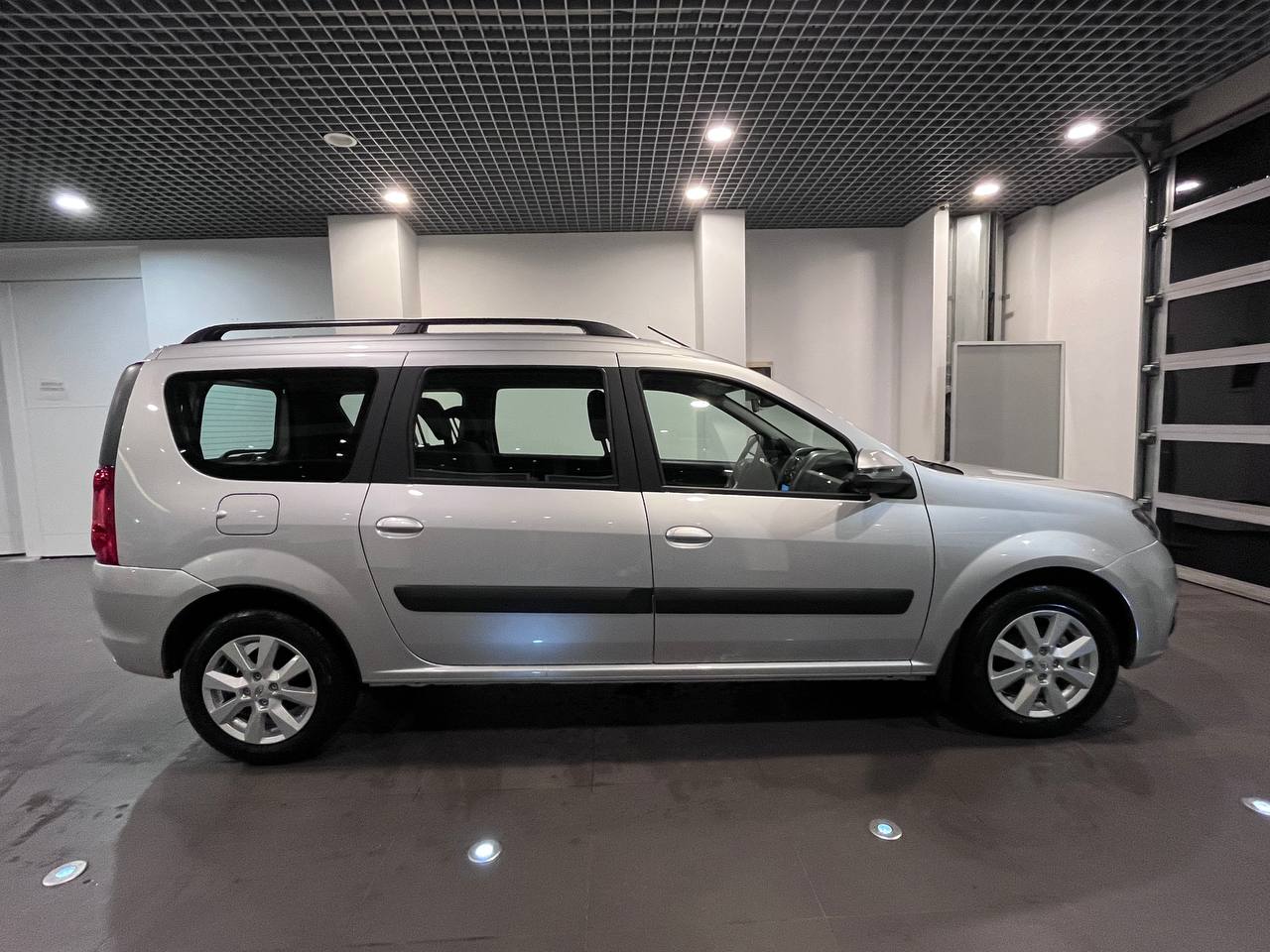 LADA LARGUS
