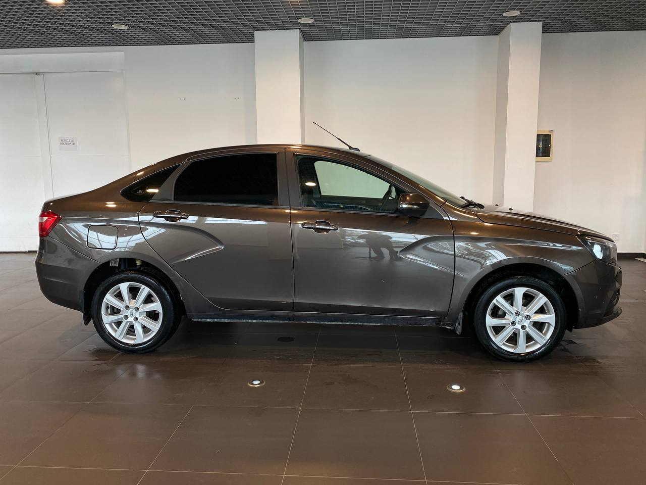 LADA VESTA