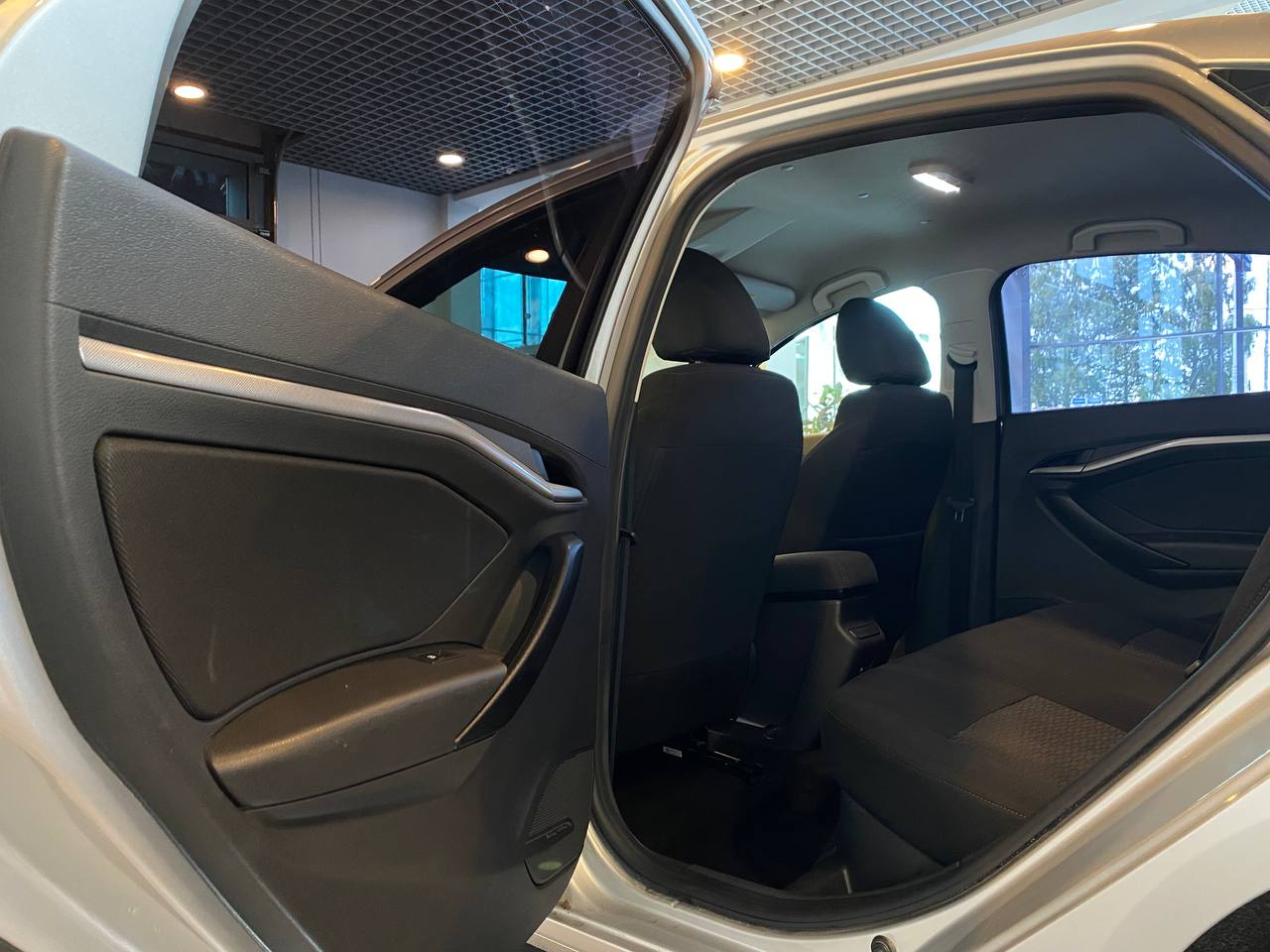 LADA VESTA